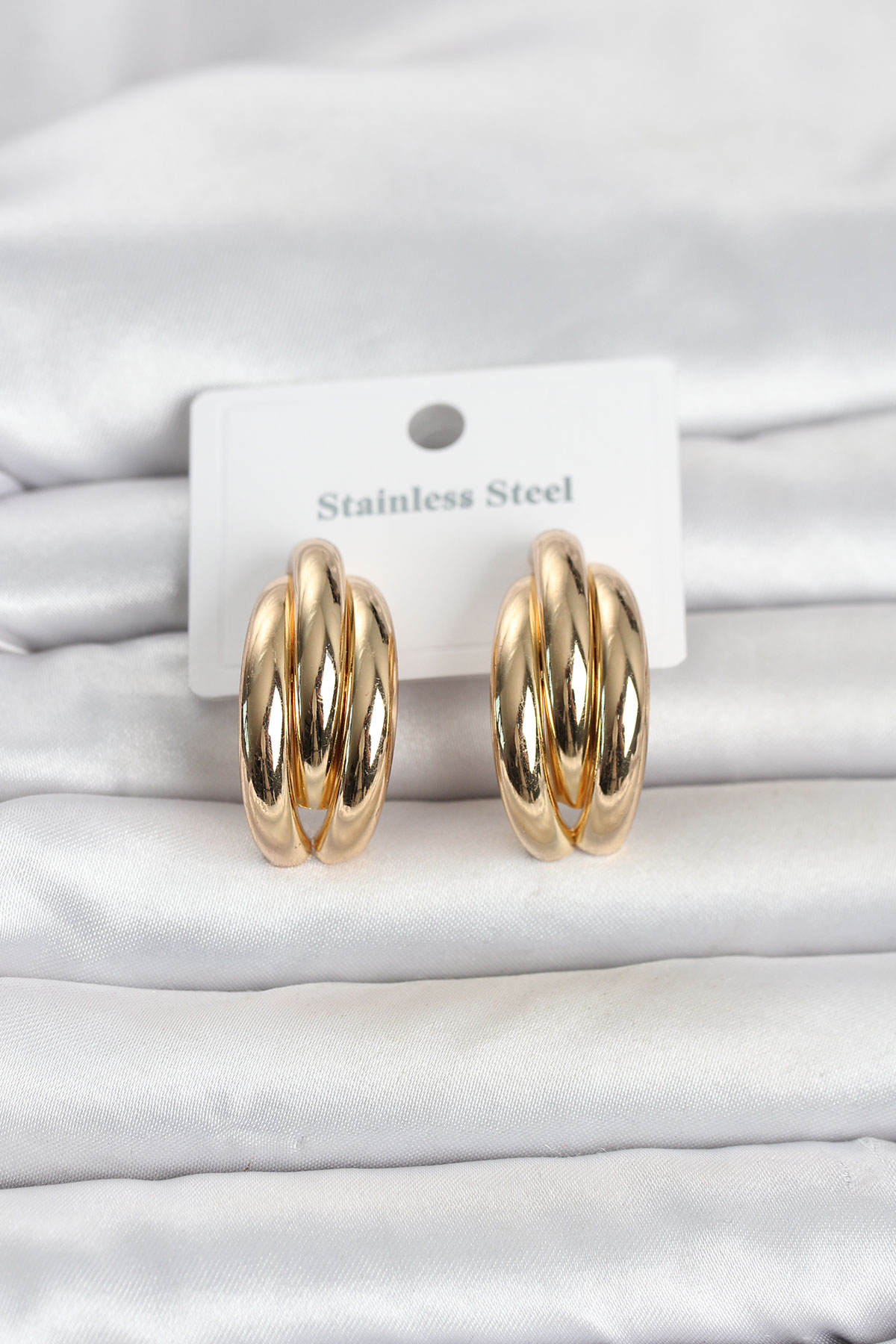 316L Çelik Gold Renk Yarım Halka Model Kadın Küpe - Lisinya 316L Çelik Gold Renk Yarım Halka Model Kadın Küpe - Lisinya