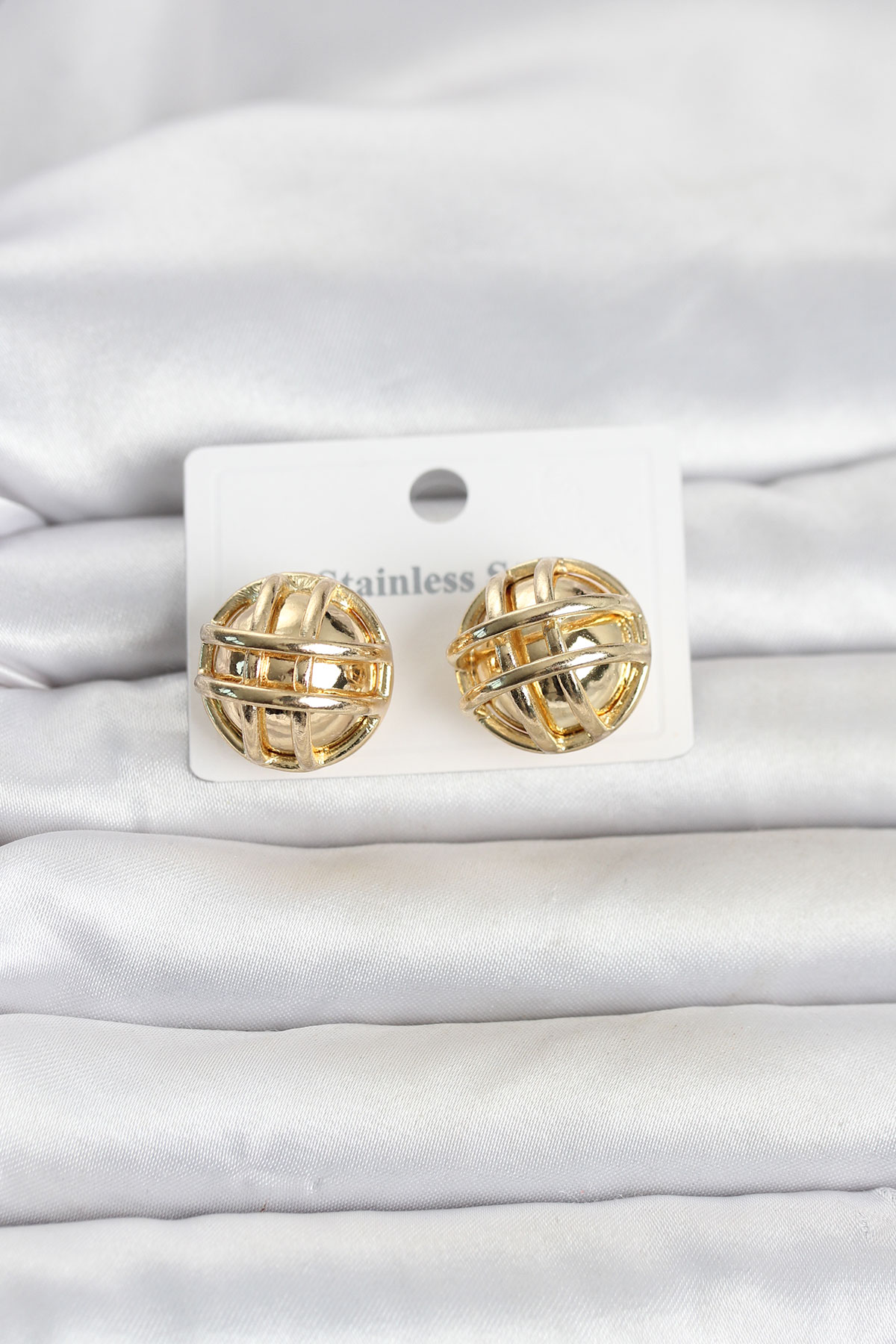 316L Çelik Gold Renk Desenli Top Model Kadın Küpe - Lisinya 316L Çelik Gold Renk Desenli Top Model Kadın Küpe - Lisinya