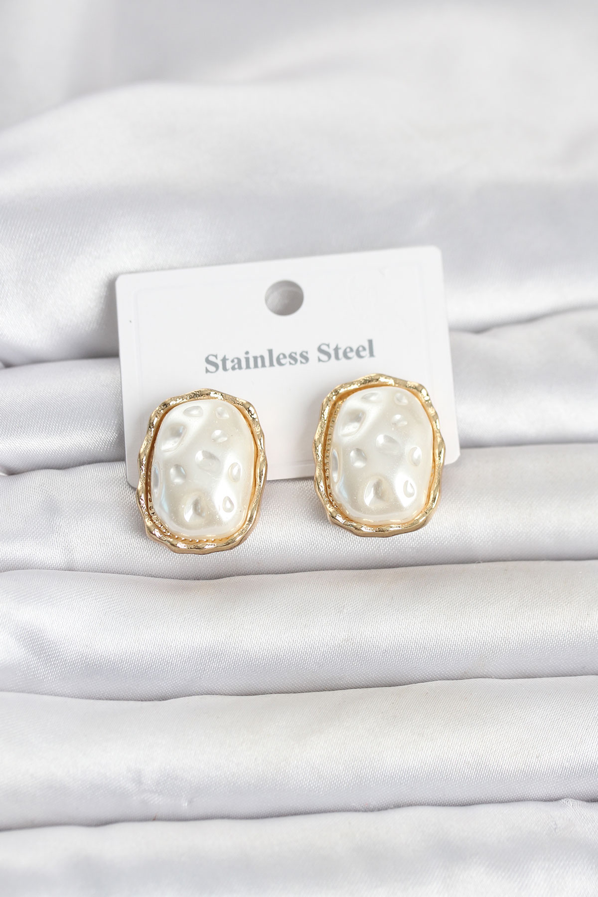 316L Çelik Gold Renk İnci Model Vintage Kadın Küpe - Lisinya 316L Çelik Gold Renk İnci Model Vintage Kadın Küpe - Lisinya