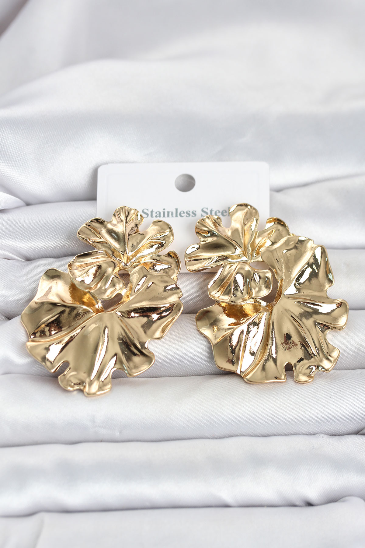 316L Çelik Gold Renk Lotus Model Kadın Küpe - Lisinya 316L Çelik Gold Renk Lotus Model Kadın Küpe - Lisinya