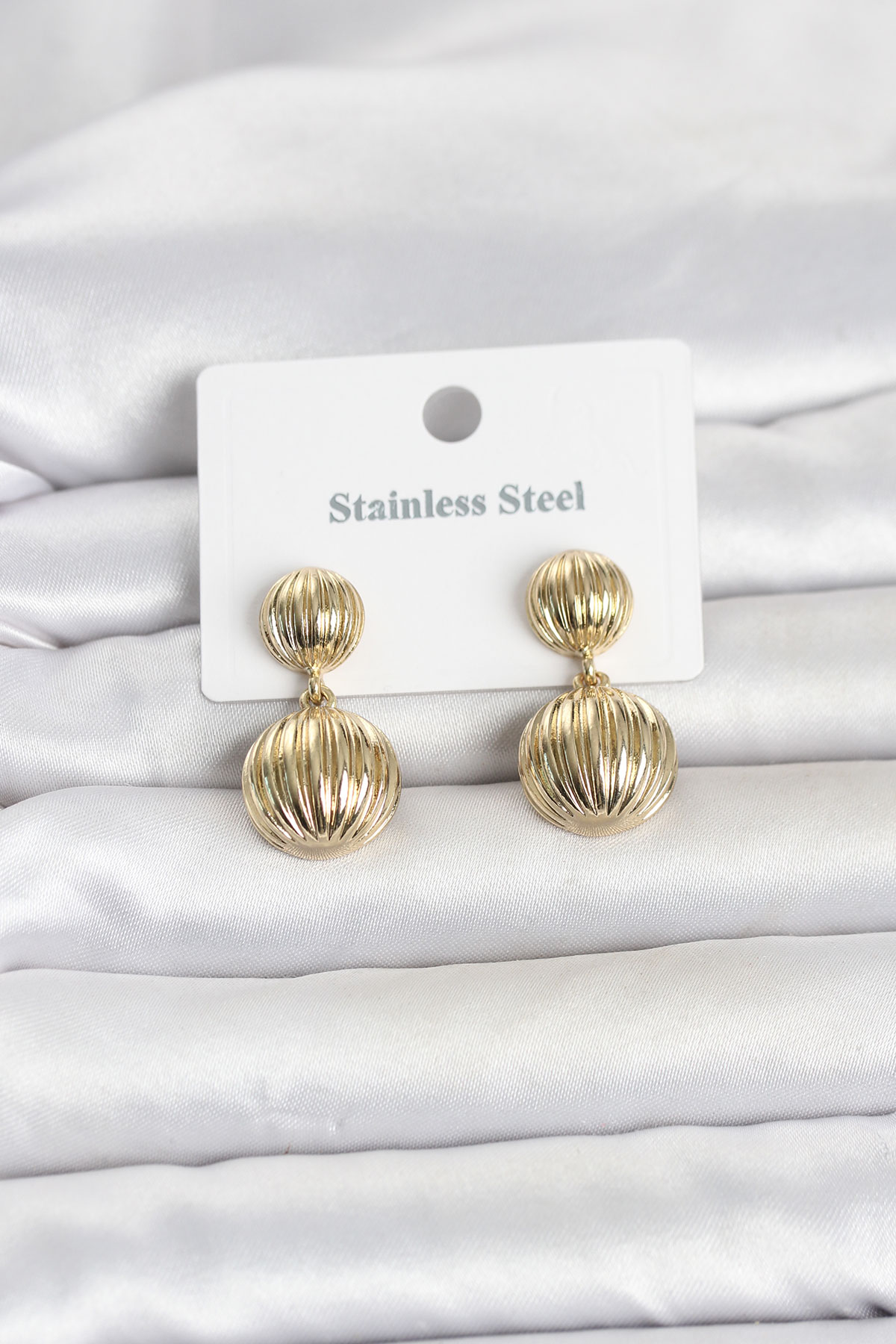316L Çelik Gold Renk Vintage Model Kadın Küpe - Lisinya 316L Çelik Gold Renk Vintage Model Kadın Küpe - Lisinya