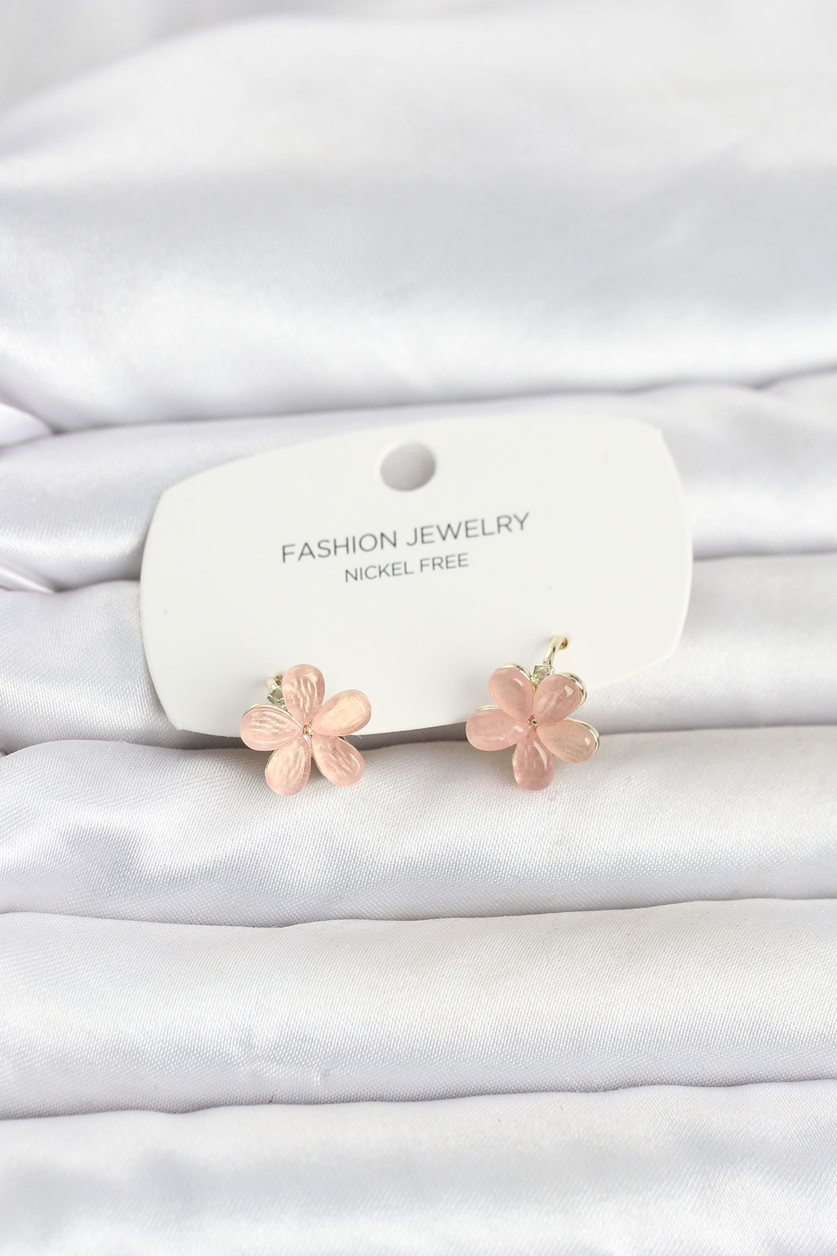 Pirinç Gold Renk Pembe Çiçek Model Çocuk Küpe - Lisinya Pirinç Gold Renk Pembe Çiçek Model Çocuk Küpe - Lisinya