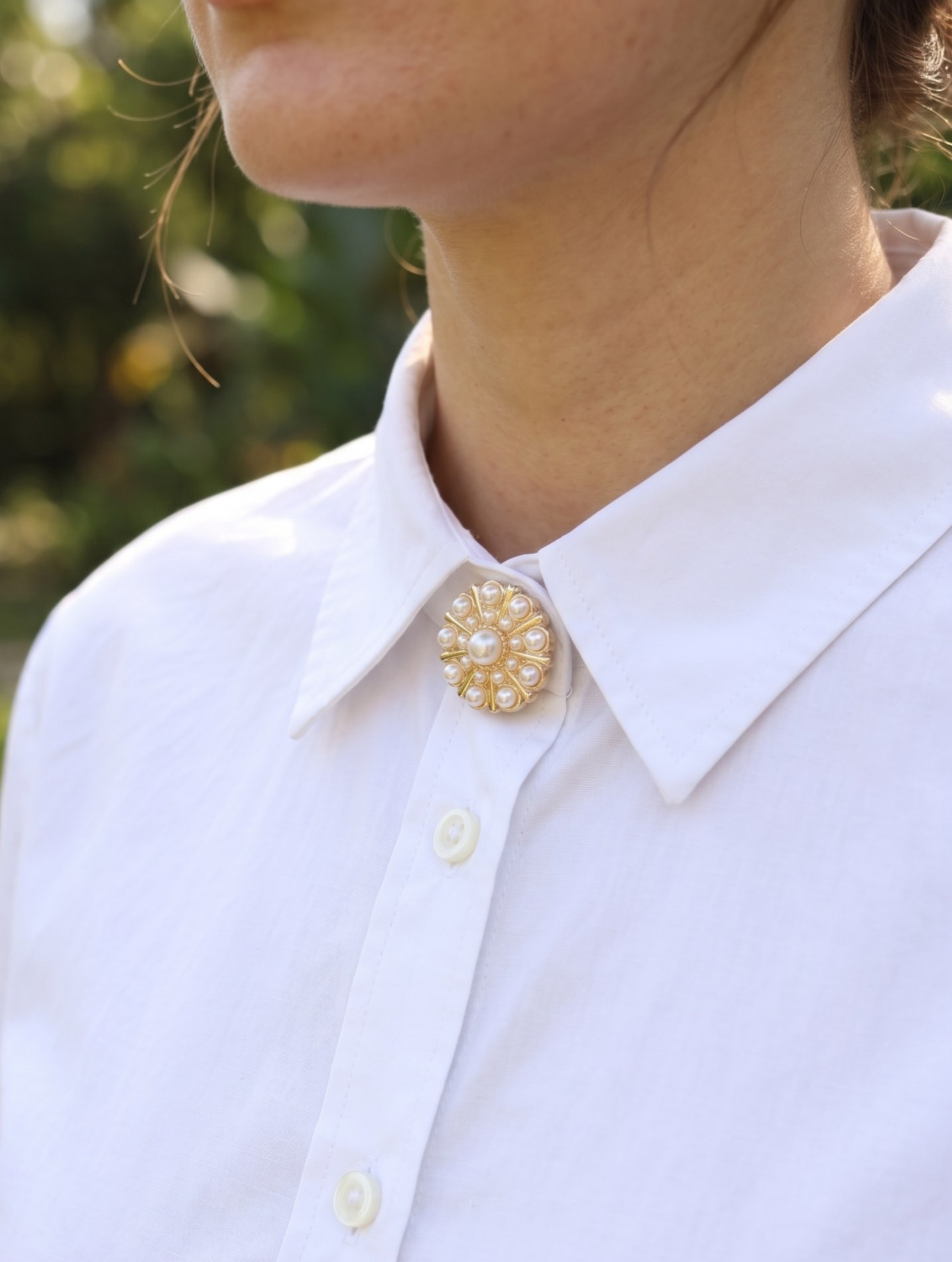 Vintage Model Gold Renk Düğme veya Manşet Broşu - Lisinya Vintage Model Gold Renk Düğme veya Manşet Broşu - Lisinya