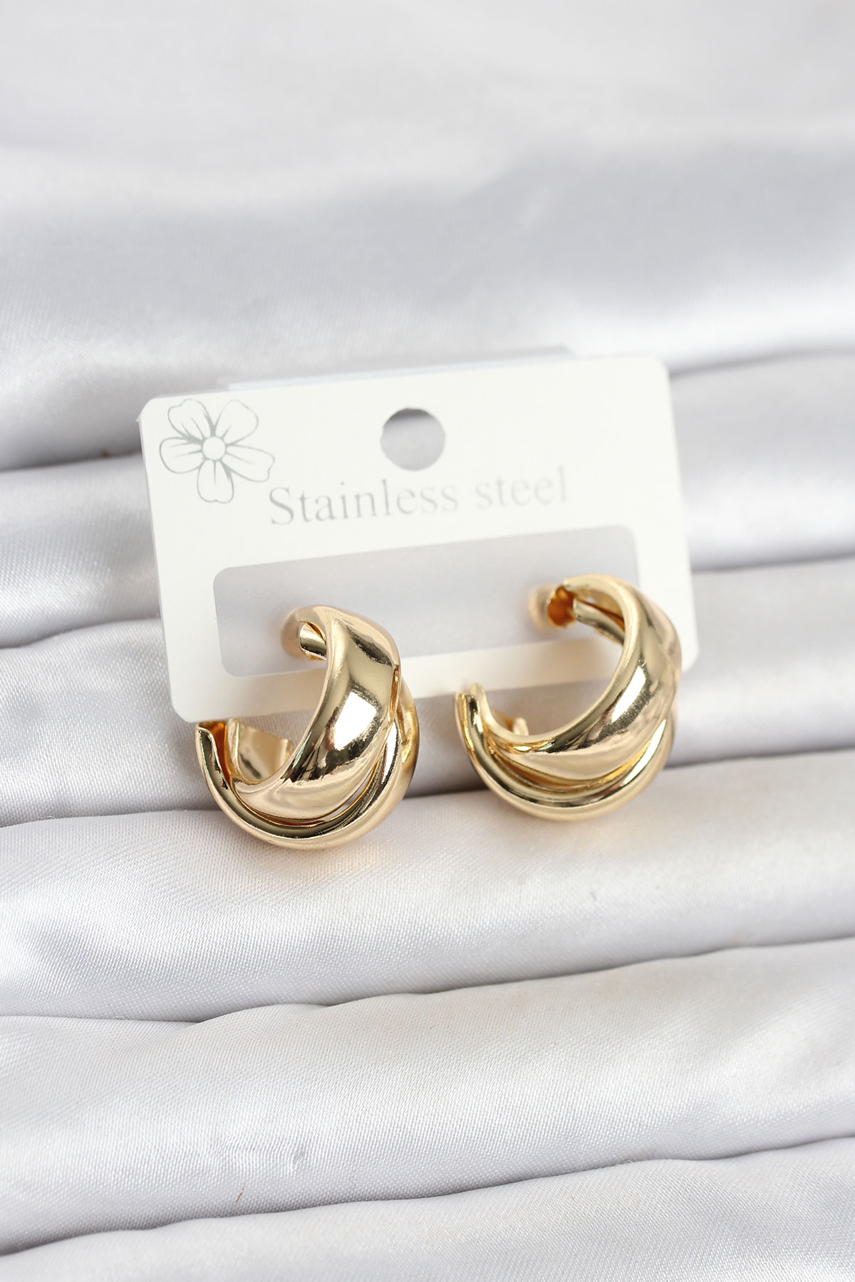 316L Çelik Gold Renk Asimetrik Halka Model Kadın Küpe - Lisinya 316L Çelik Gold Renk Asimetrik Halka Model Kadın Küpe - Lisinya