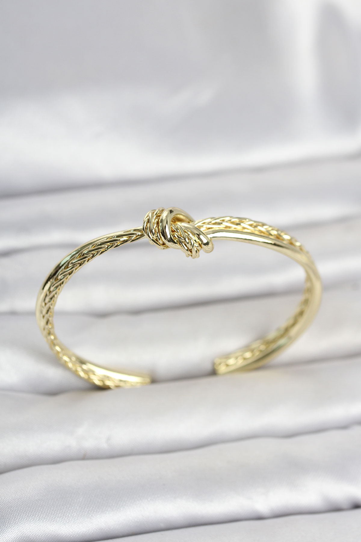 Gold Renk Düğüm Model Pirinç Kadın Bileklik - Lisinya