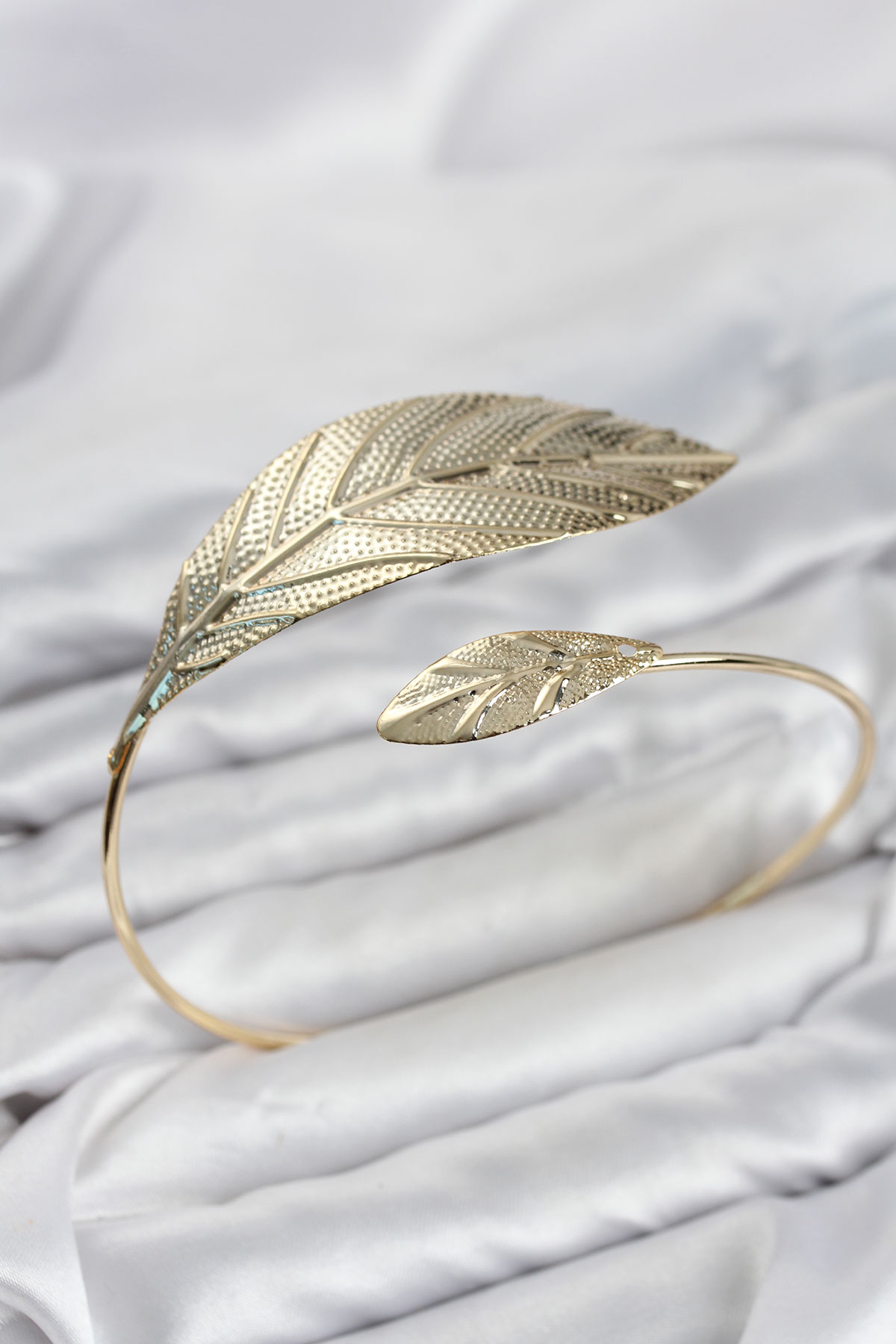 Pazu Bileklik Gold Renk Pirinç Yaprak Model - Lisinya