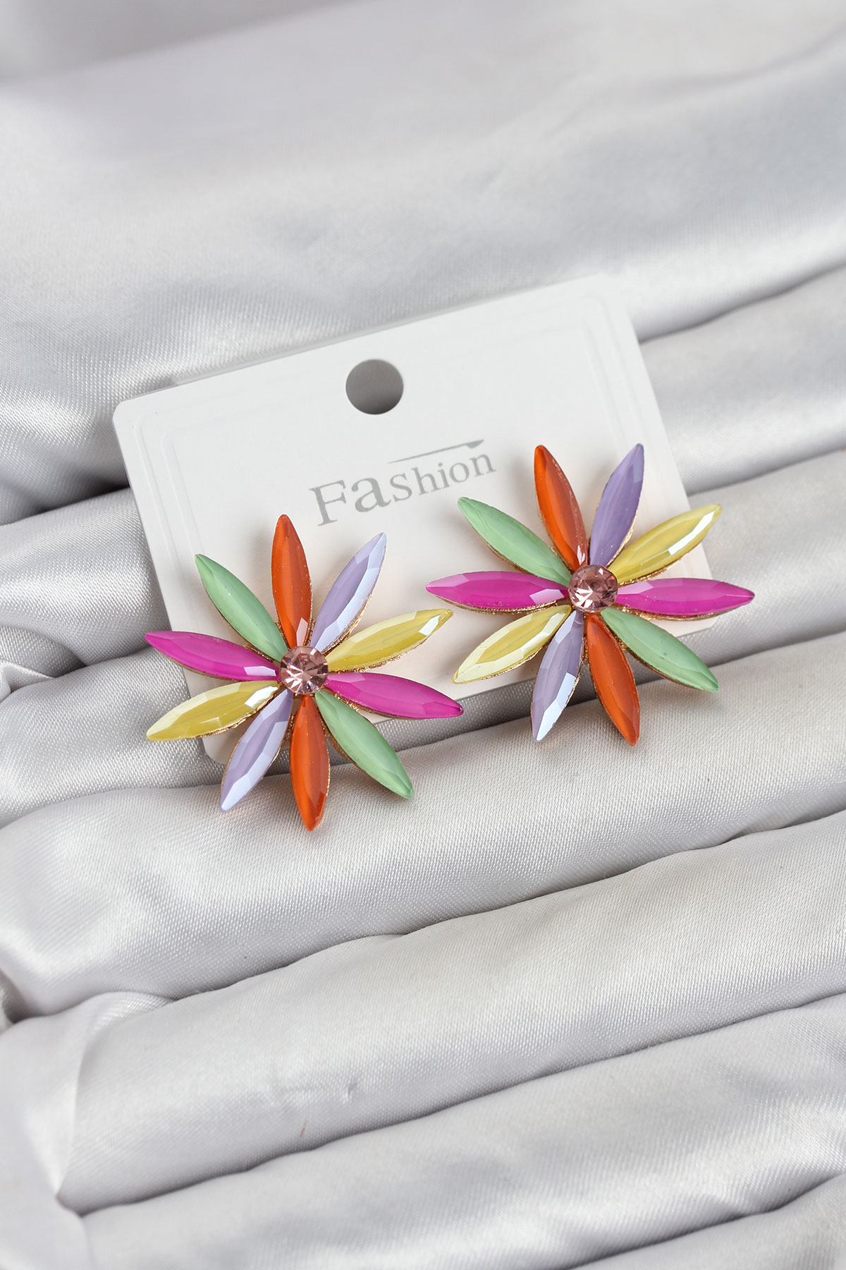 Karışık Renk Kristal Taşlı Lotus Model Kadın Küpe - Lisinya Karışık Renk Kristal Taşlı Lotus Model Kadın Küpe - Lisinya