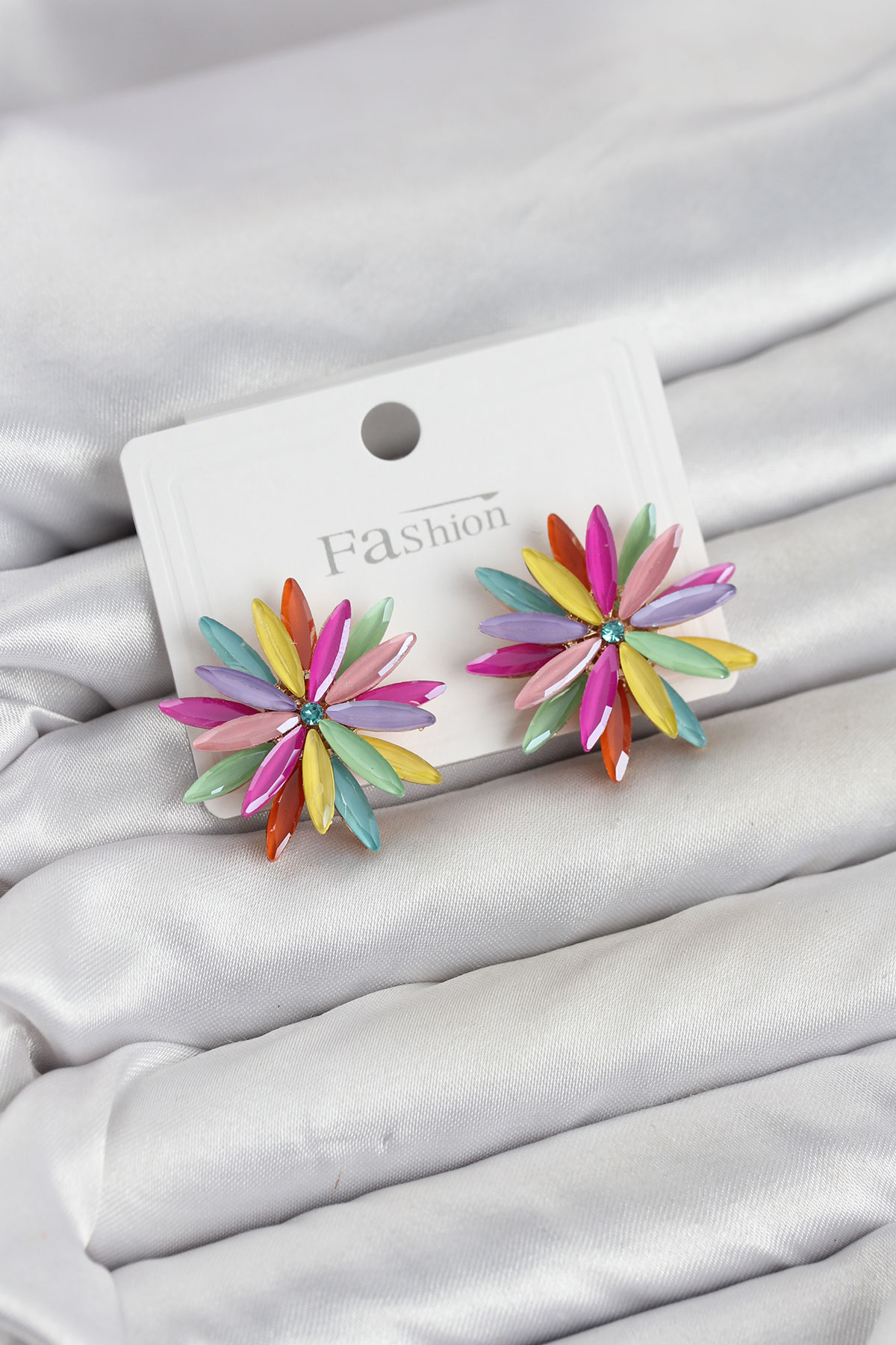 Lotus Model Karışık Renk Kristal Taşlı Kadın Küpe - Lisinya Lotus Model Karışık Renk Kristal Taşlı Kadın Küpe - Lisinya