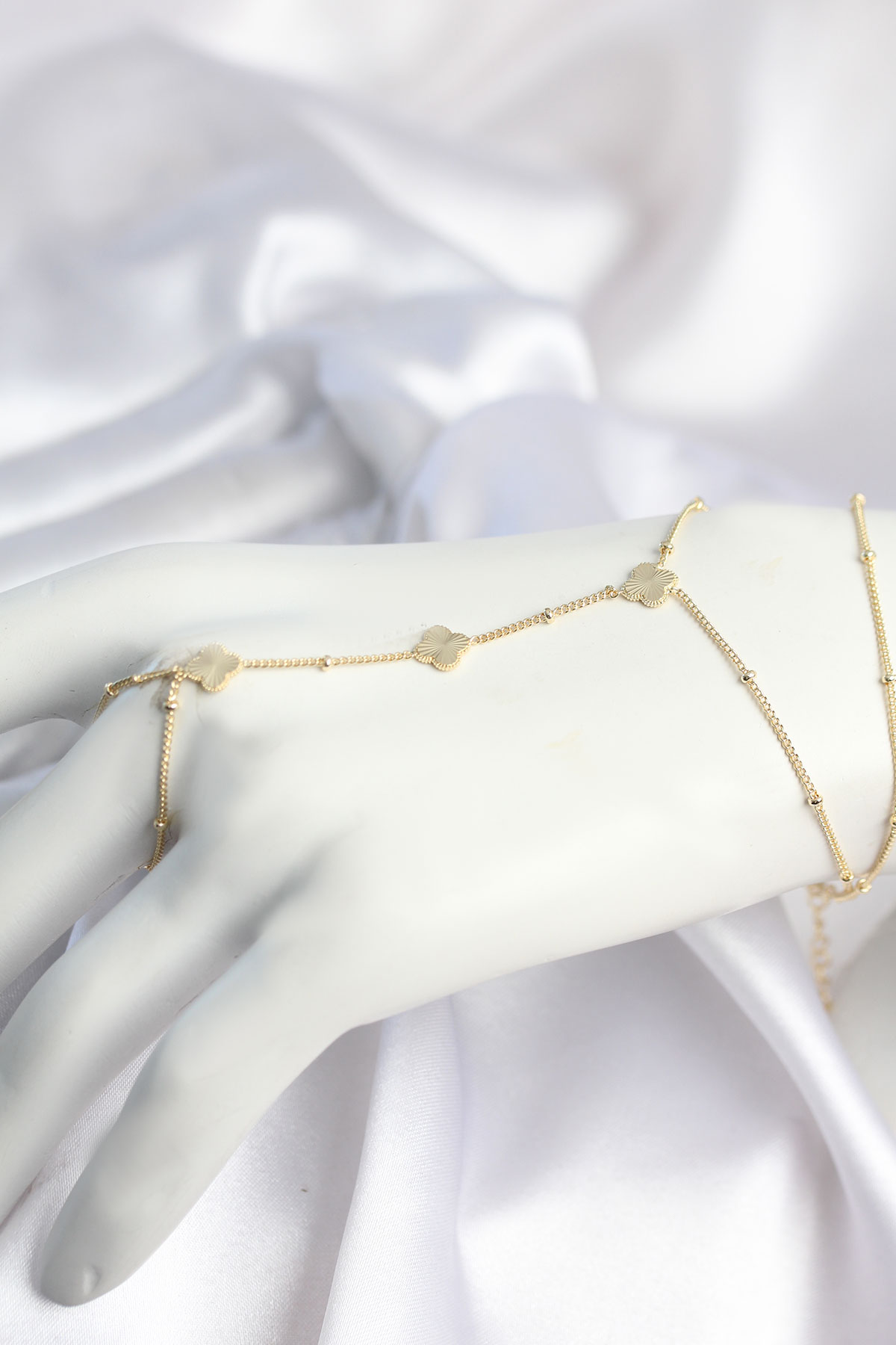 Pirinç Gold Renk Yonca Model Kadın Şahmeran - Lisinya