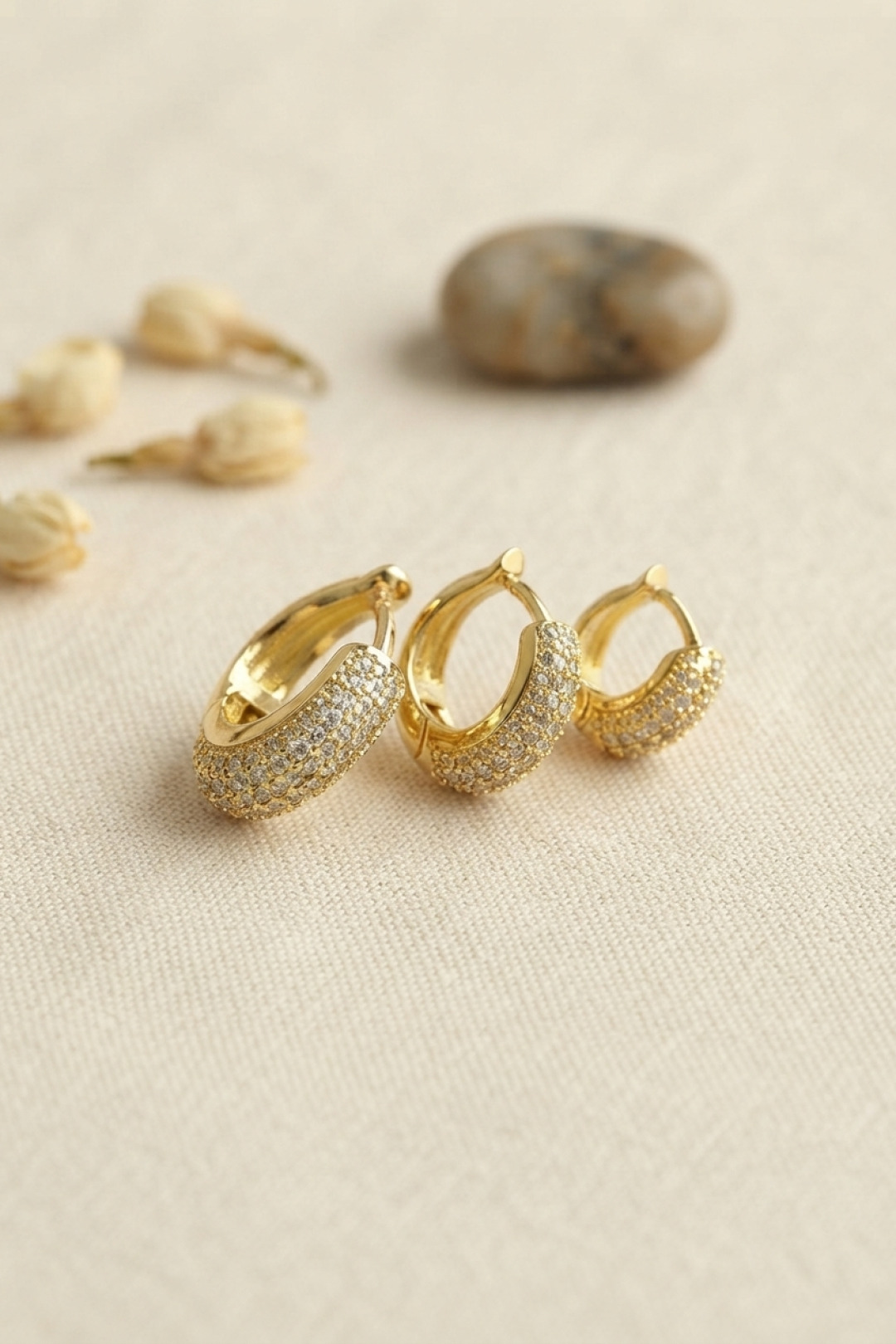 Gold Renk 3 lü Zirkon Taşlı Halka Küpe Set - Lisinya Gold Renk 3 lü Zirkon Taşlı Halka Küpe Set - Lisinya