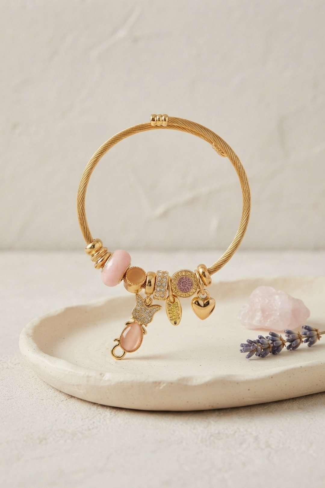 Pembe Kedi Model Gold Renk Charmlı Bileklik - Lisinya Pembe Kedi Model Gold Renk Charmlı Bileklik - Lisinya