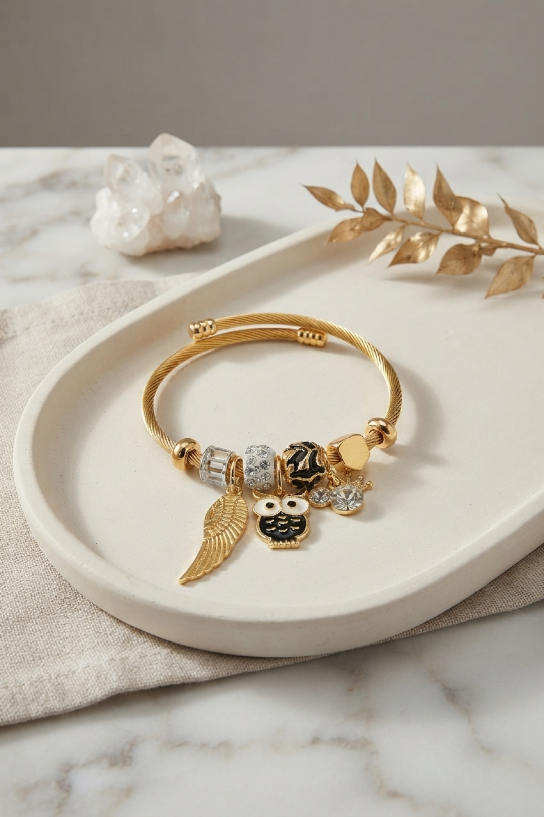 Siyah Baykuş Model Gold Renk Charmlı Bileklik - Lisinya Siyah Baykuş Model Gold Renk Charmlı Bileklik - Lisinya