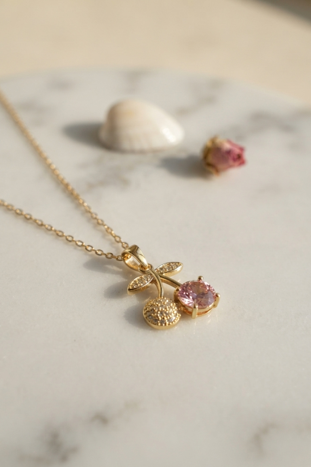 316L Çelik Zincir Gold Renk Pembe Kiraz Model Kolye - Lisinya 316L Çelik Zincir Gold Renk Pembe Kiraz Model Kolye - Lisinya