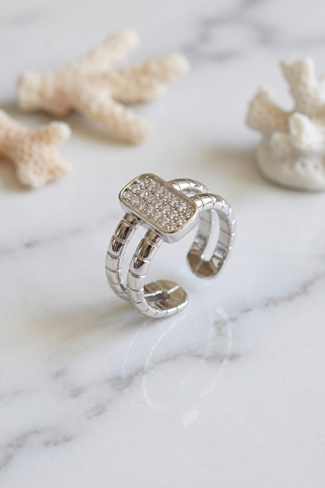 Clariss Parallel Luxury Zirkon Taşlı Gümüş Renk Yüzük - Lisinya