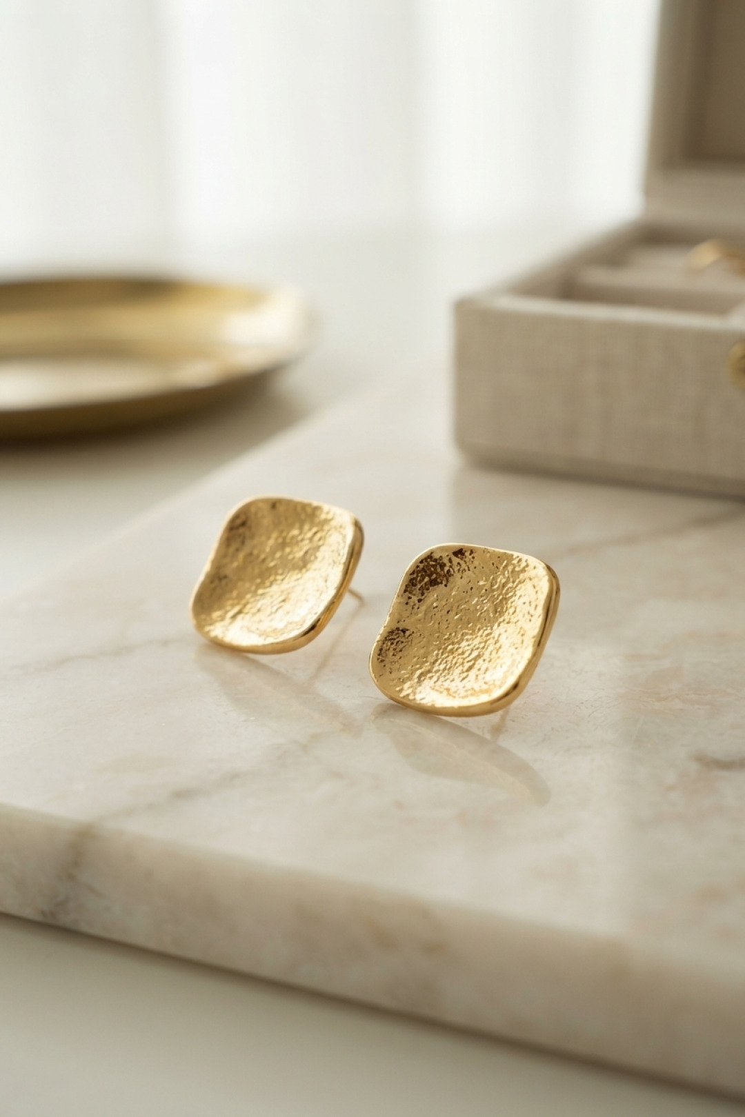316L Çelik Gold Renk Ters Bombe Model Küpe - Lisinya 316L Çelik Gold Renk Ters Bombe Model Küpe - Lisinya