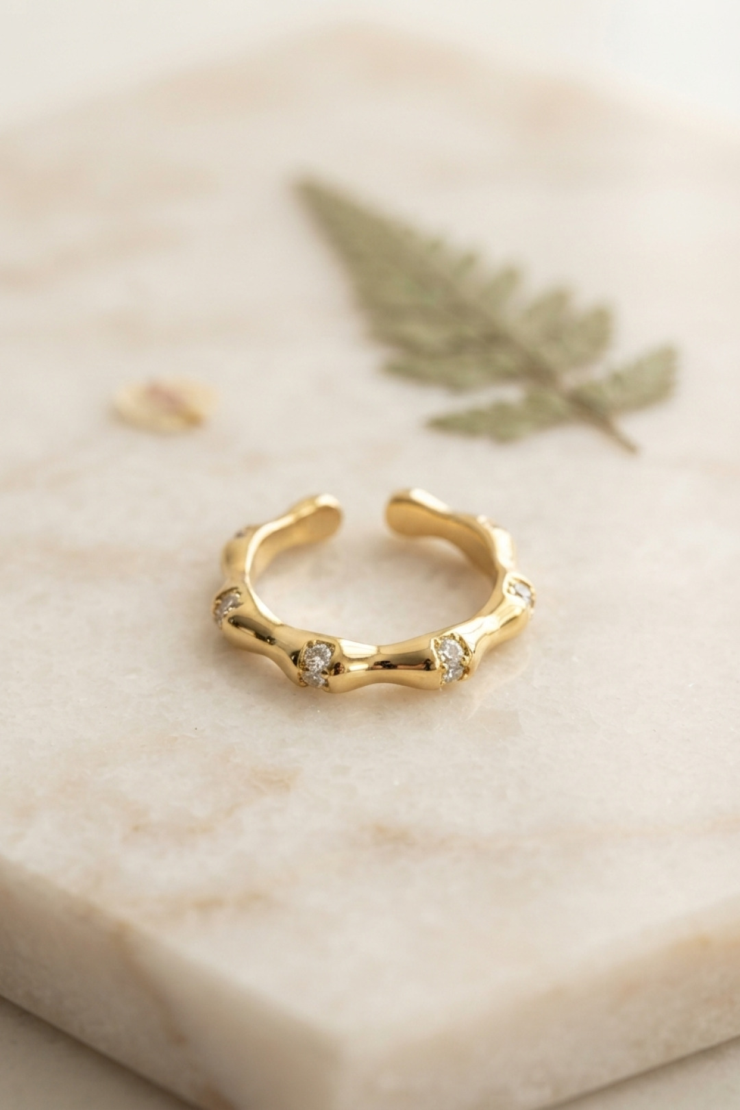 Gold Renk Kemik Model Zirkon Taşlı Kadın Yüzük - Lisinya