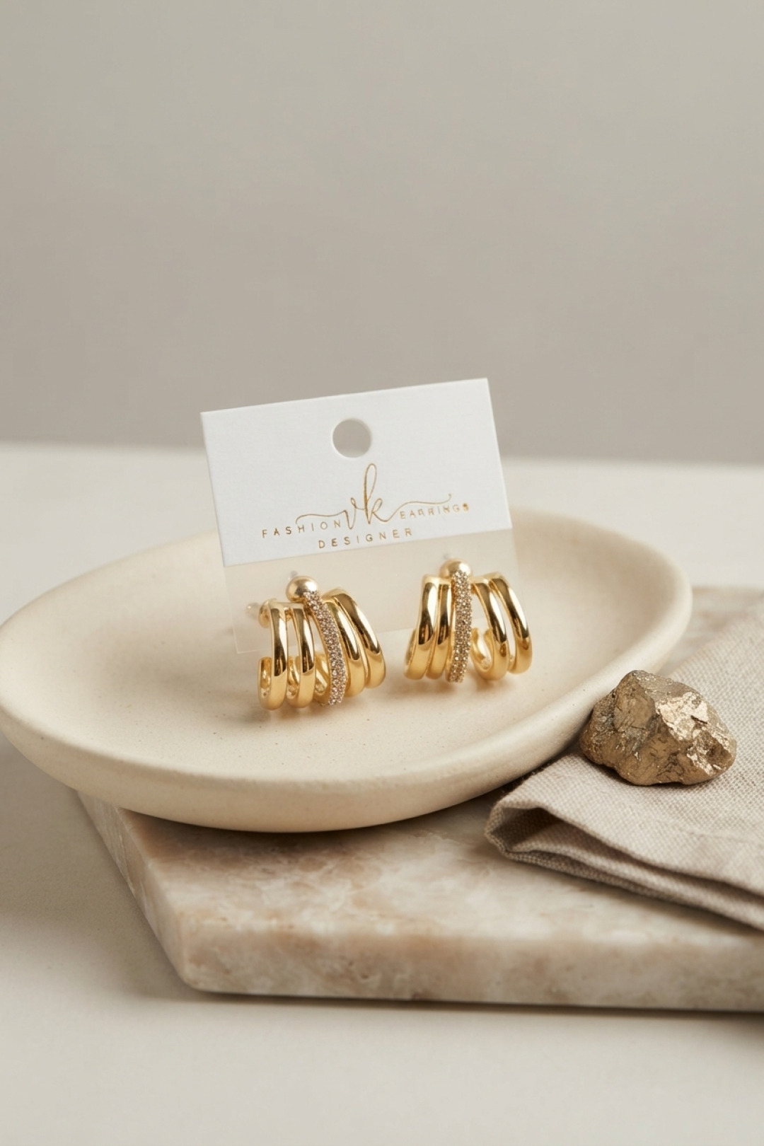 Gold Renk Pirinç Kafes Model Halka Küpe - Lisinya