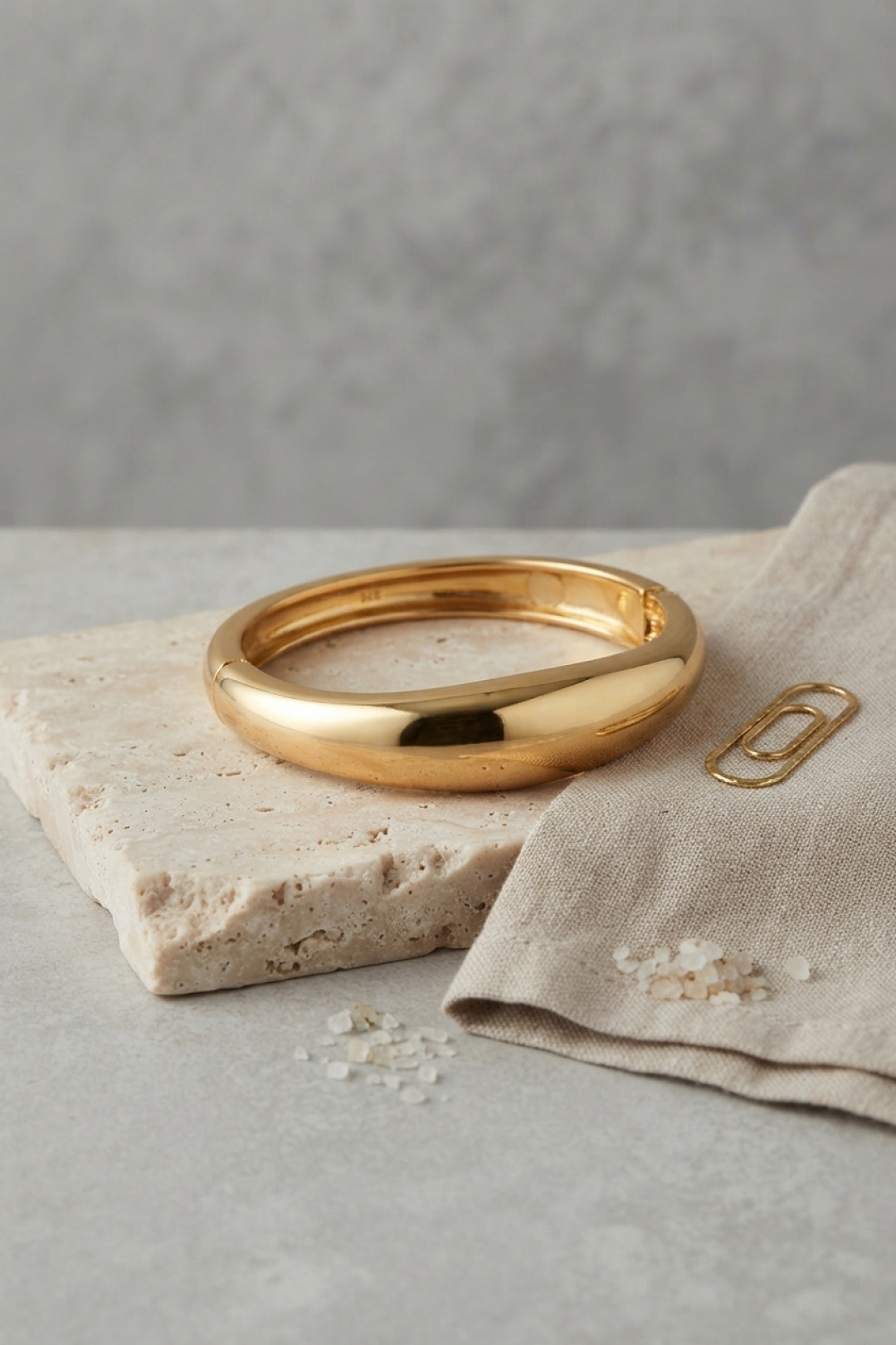 Gold Renk Pirinç Bombe Model Vintage Kelepçe Bilezik - Lisinya