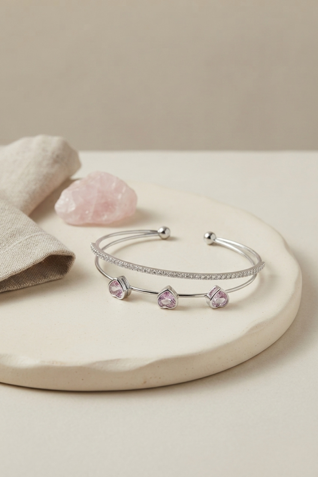 Pembe Kalp Model Zirkon Taşlı Gümüş Renk Kadın Bileklik - Lisinya
