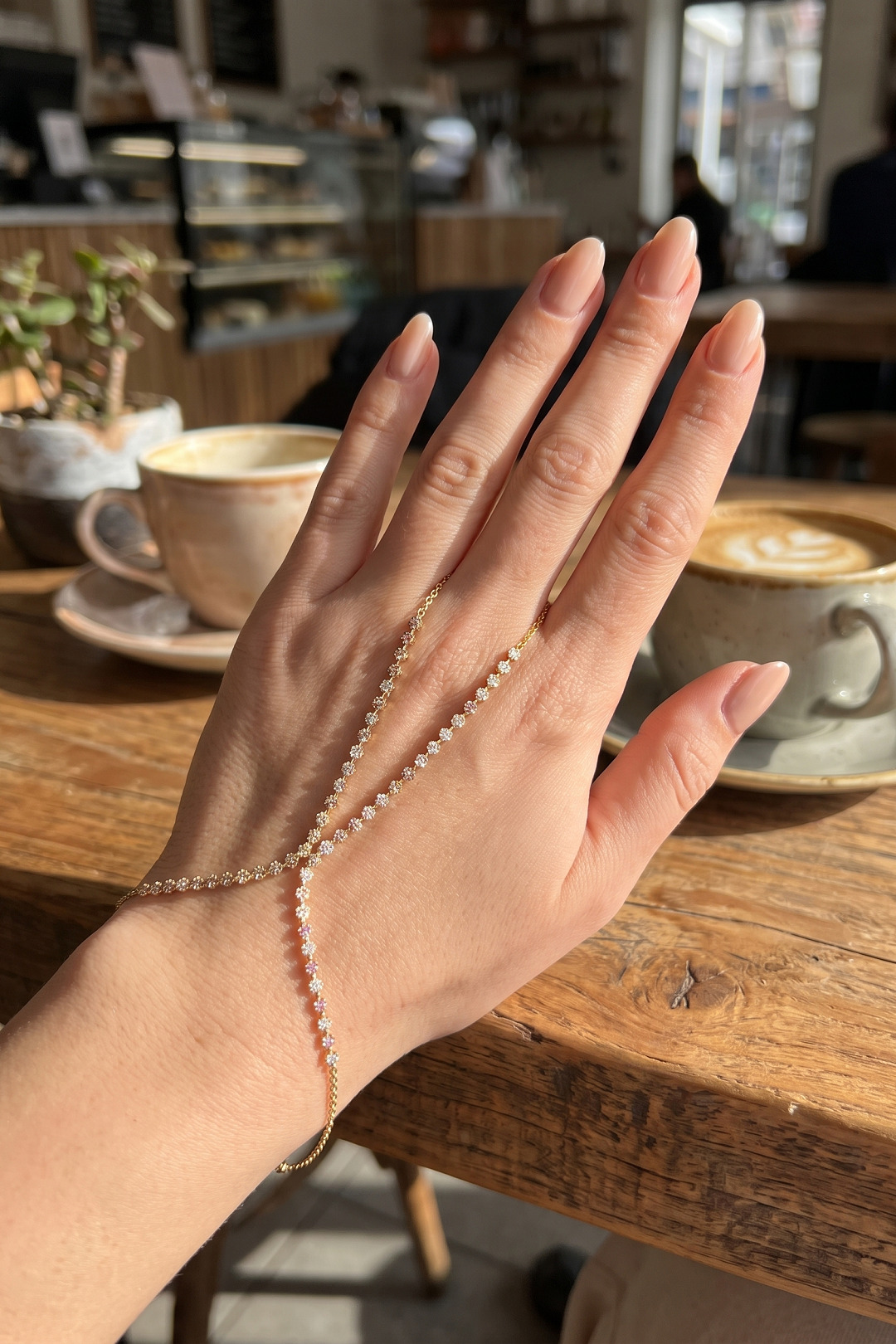 Gold Renk Pembe ve Beyaz Zirkon Taşlı Model Şahmeran - Lisinya Gold Renk Pembe ve Beyaz Zirkon Taşlı Model Şahmeran - Lisinya