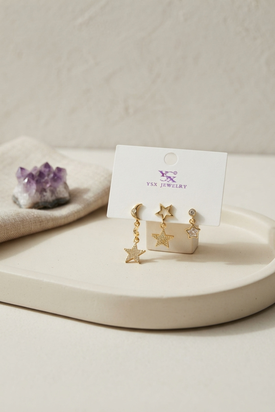 Pirinç Gold Renk Ay ve Yıldız Gece Model Kadın Küpe Seti - Lisinya Pirinç Gold Renk Ay ve Yıldız Gece Model Kadın Küpe Seti - Lisinya