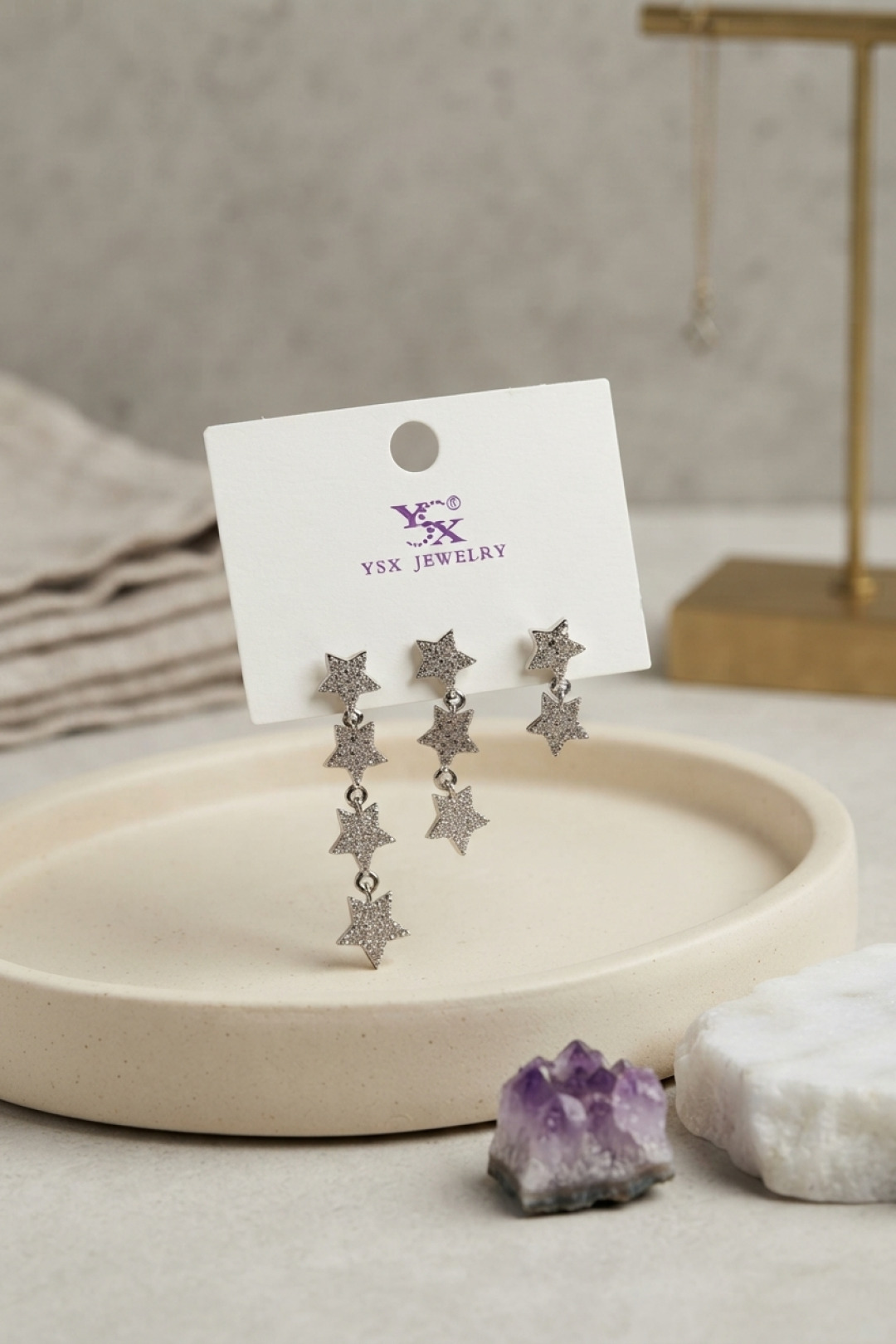 Pirinç Gümüş Renk Zirkon Taşlı Sallantılı Yıldız Model Kadın Küpe Seti - Lisinya Pirinç Gümüş Renk Zirkon Taşlı Sallantılı Yıldız Model Kadın Küpe Seti - Lisinya