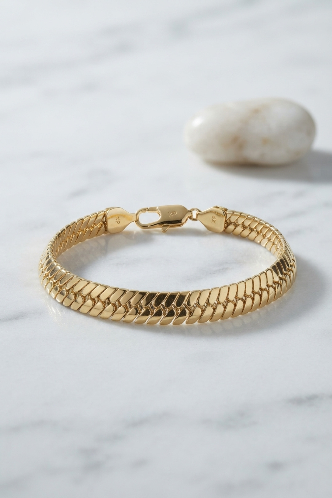 Xuping Gold Renk Yılan Zincir Model Kadın Bileklik - Lisinya Xuping Gold Renk Yılan Zincir Model Kadın Bileklik - Lisinya