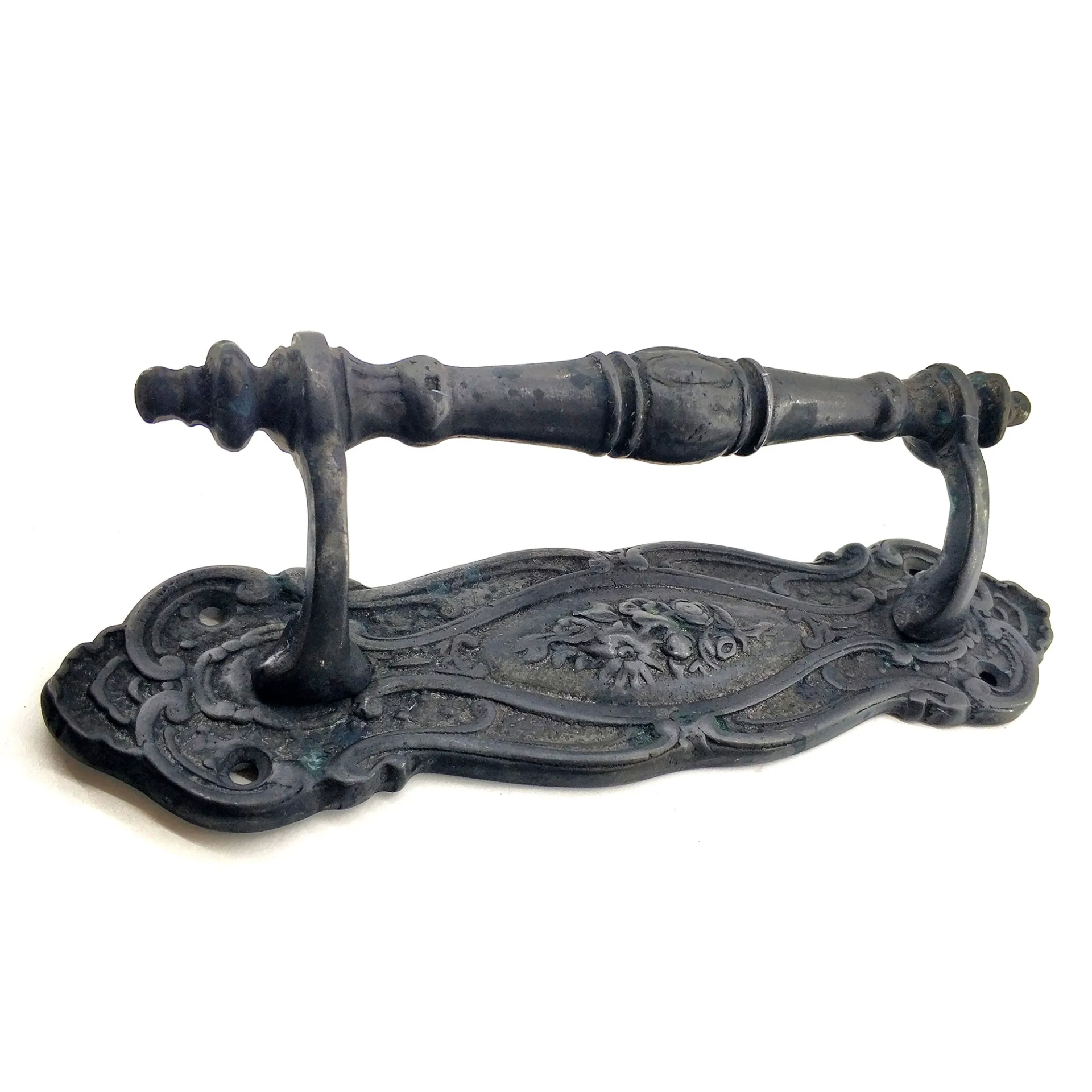 Antika Tarz Dekoratif Pirinç Çiçekli Yan Çekme Kapı Kolu - 240x62 Mm, Oksit - Lisinya Antika Tarz Dekoratif Pirinç Çiçekli Yan Çekme Kapı Kolu - 240x62 Mm, Oksit - Lisinya
