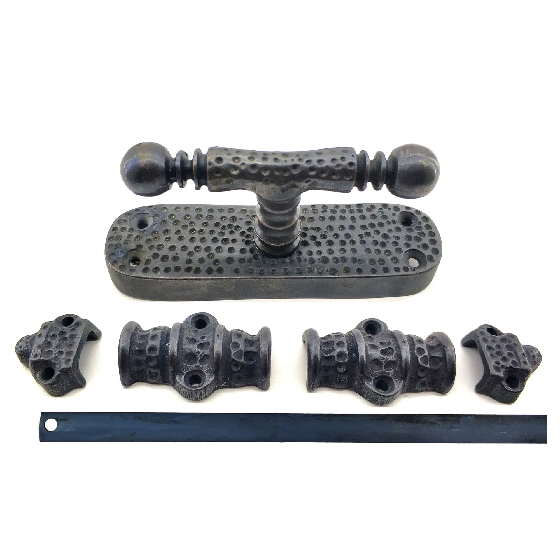 Antika Tarz Dekoratif Pirinç Üstten İspanyolet - 133x40 Mm, Oksit - Lisinya Antika Tarz Dekoratif Pirinç Üstten İspanyolet - 133x40 Mm, Oksit - Lisinya