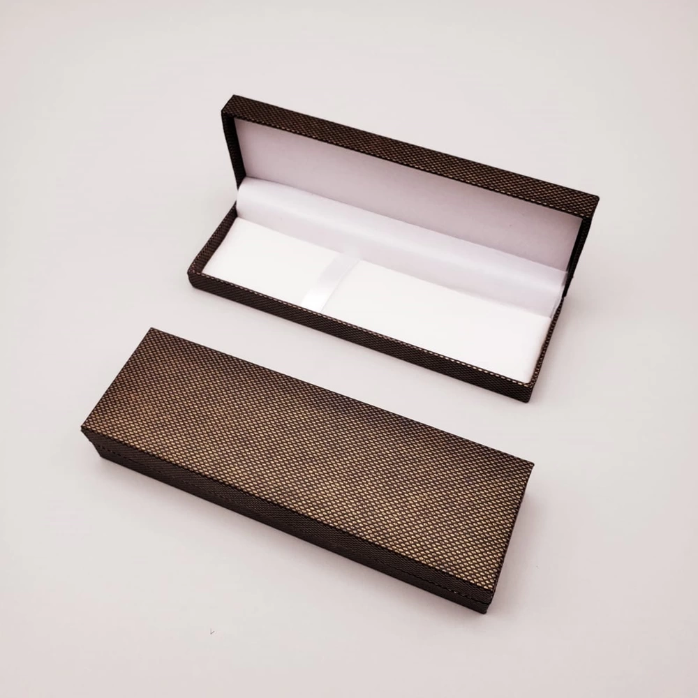 Kahverengi Kalem Kutusu - Lisinya Kahverengi Kalem Kutusu - Lisinya