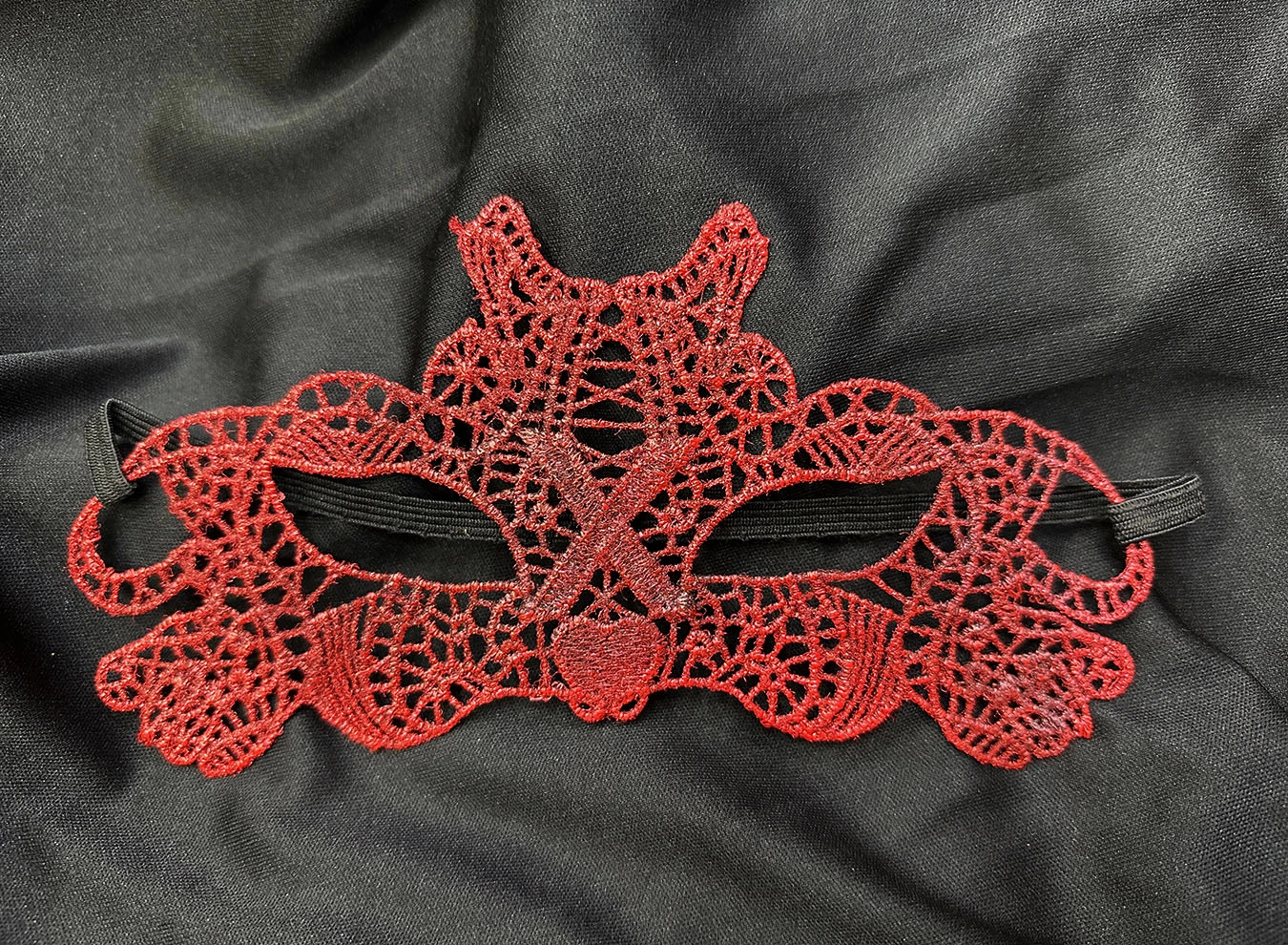 Kırmızı Dantel Masquerade Maskesi Çift Taraflı 10 No - Lisinya Kırmızı Dantel Masquerade Maskesi Çift Taraflı 10 No - Lisinya