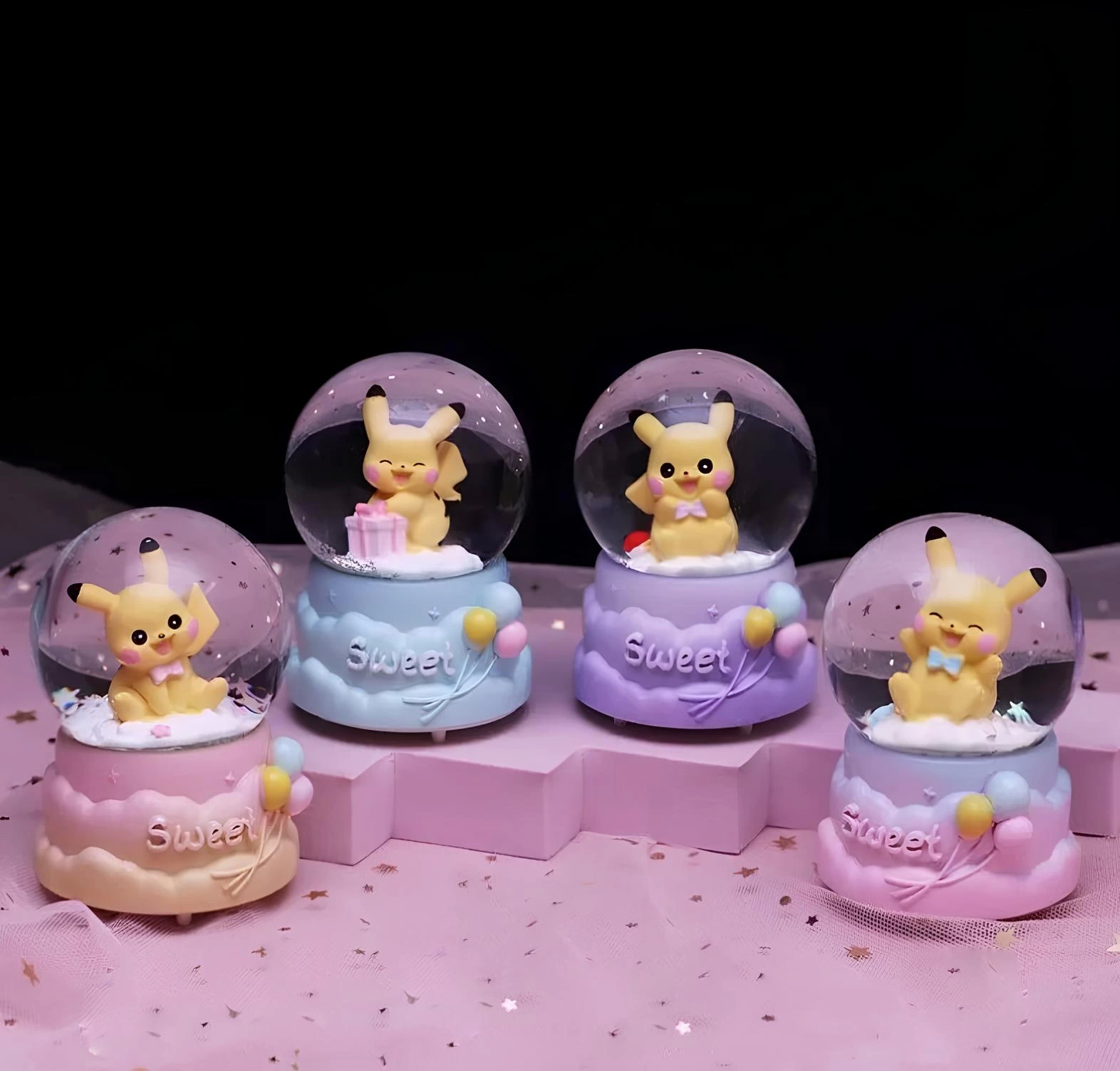 Pokemon Işıklı Kar Küresi 7 Cm Alk3396 - Lisinya