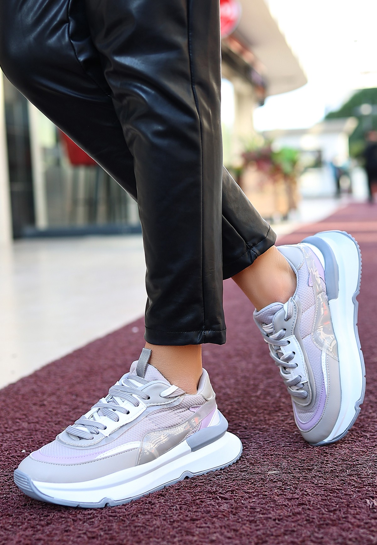 Aleh Gri Cilt Bağcıklı Spor Ayakkabı - Lisinya