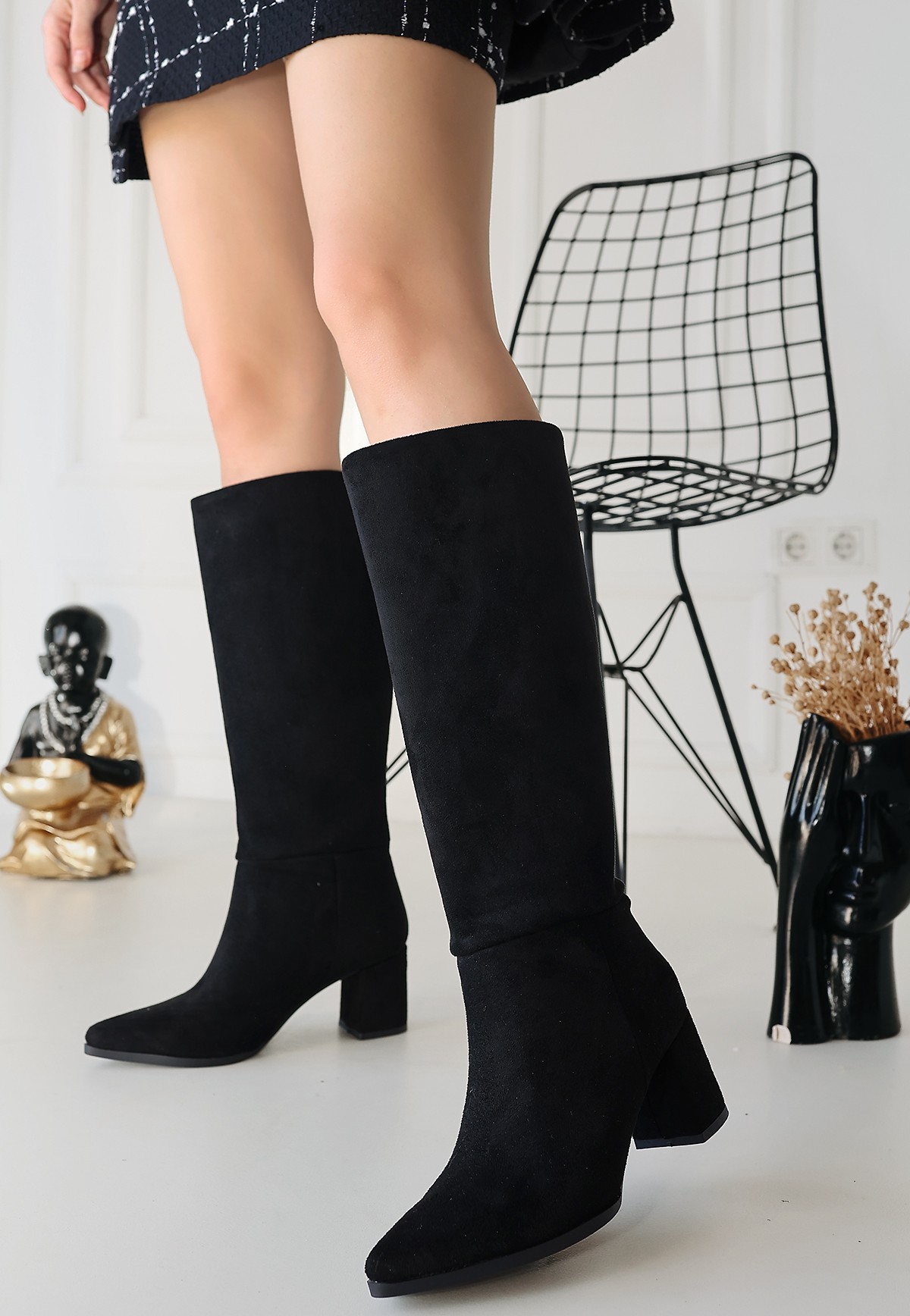 Roksa Siyah Süet Topuklu Çizme - Lisinya