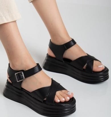 Sibna Siyah Cilt Kemerli Sandalet - Lisinya Sibna Siyah Cilt Kemerli Sandalet - Lisinya