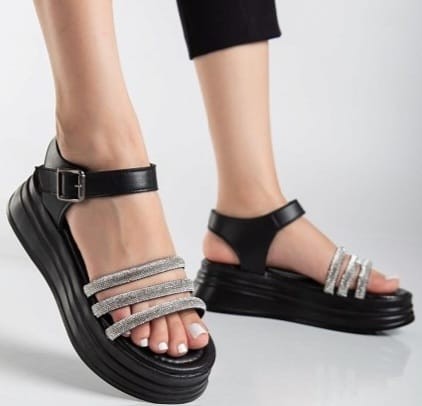Lalen Siyah Kemerli Sandalet - Lisinya Lalen Siyah Kemerli Sandalet - Lisinya