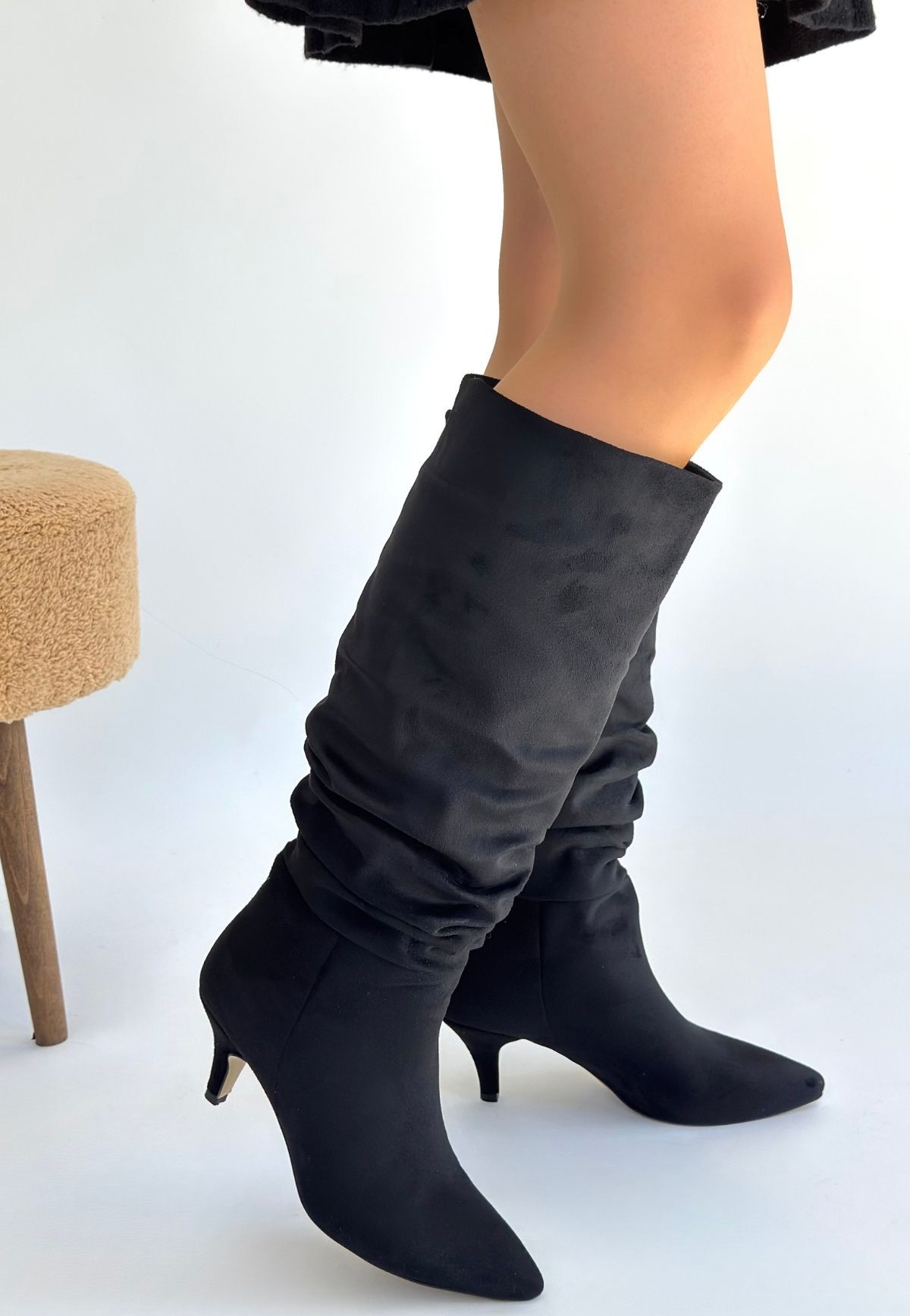 Zelya Siyah Süet Topuklu Çizme - Lisinya Zelya Siyah Süet Topuklu Çizme - Lisinya