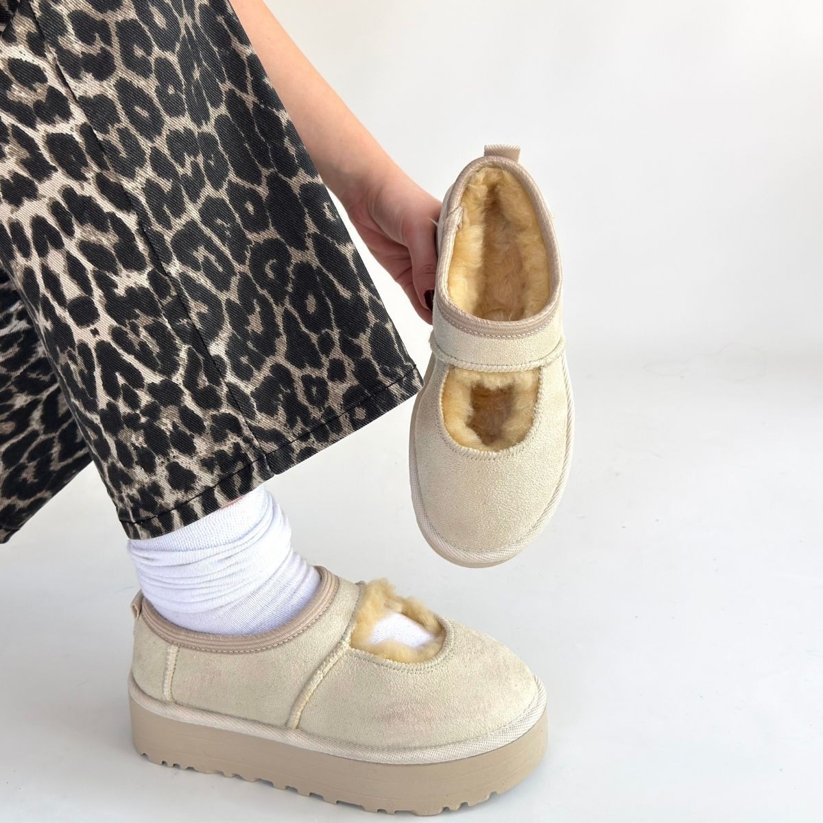 Carren Bej Süet Bot - Lisinya Carren Bej Süet Bot - Lisinya