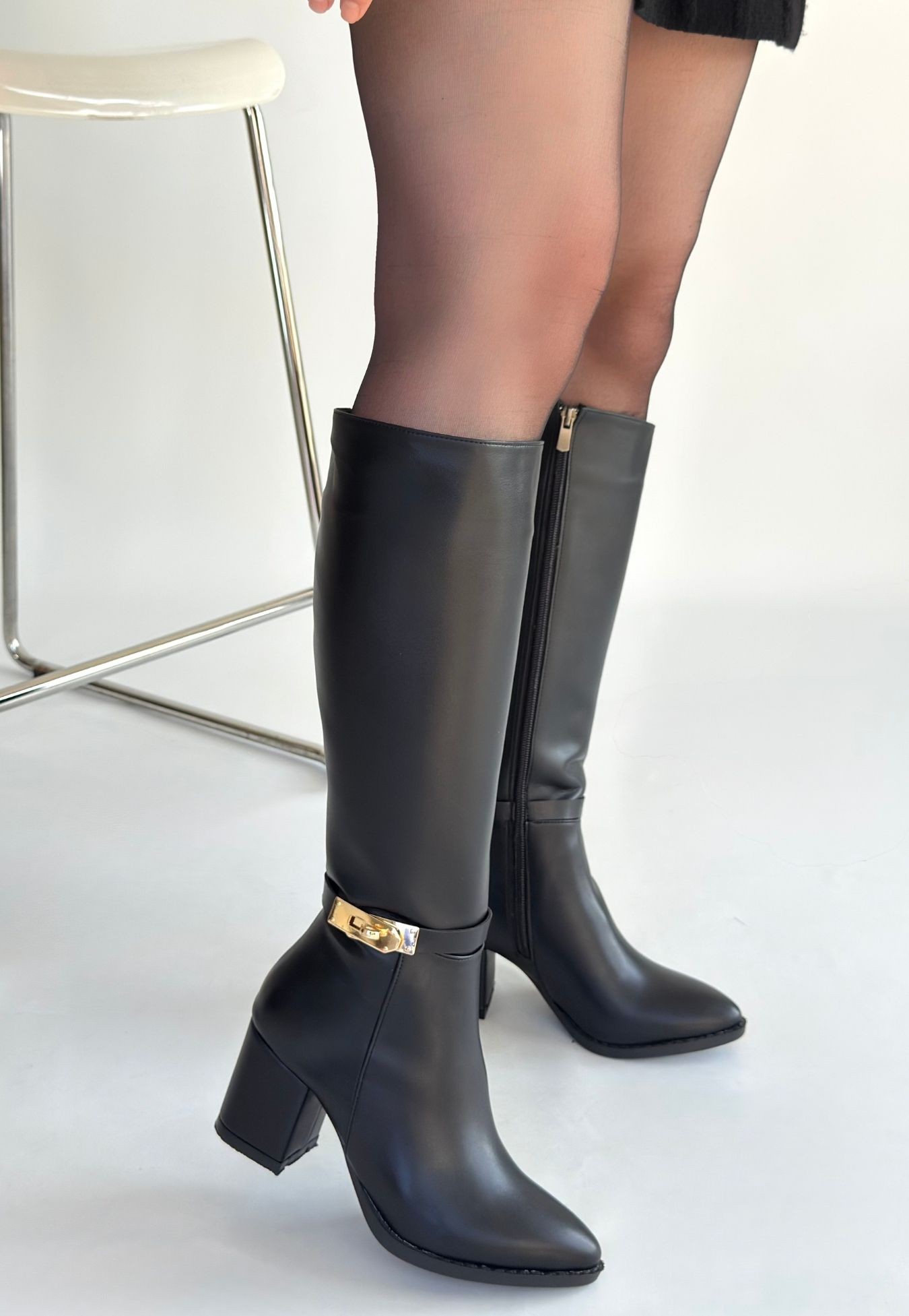 Jeoli Siyah Cilt Topuklu Çizme - Lisinya Jeoli Siyah Cilt Topuklu Çizme - Lisinya