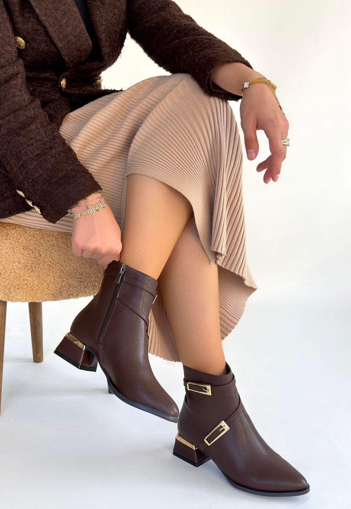 İnay Kahverengi Cilt Topuklu Bot - Lisinya İnay Kahverengi Cilt Topuklu Bot - Lisinya