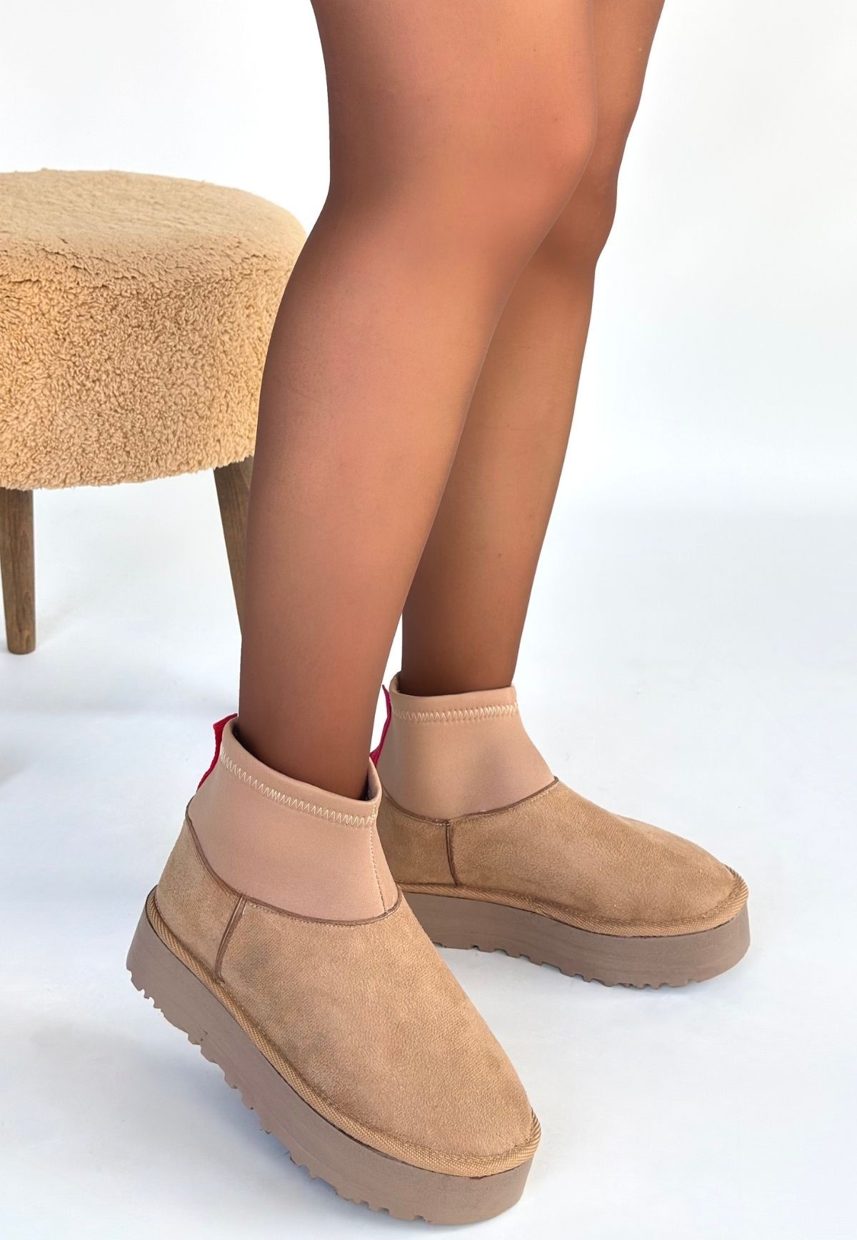 Cuen Nude Süet Bot - Lisinya