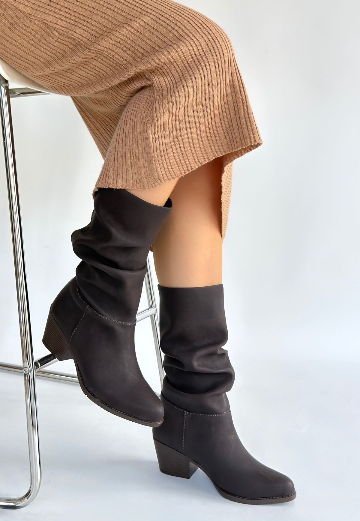 Yior Kahverengi Nubuk Topuklu Bot - Lisinya Yior Kahverengi Nubuk Topuklu Bot - Lisinya