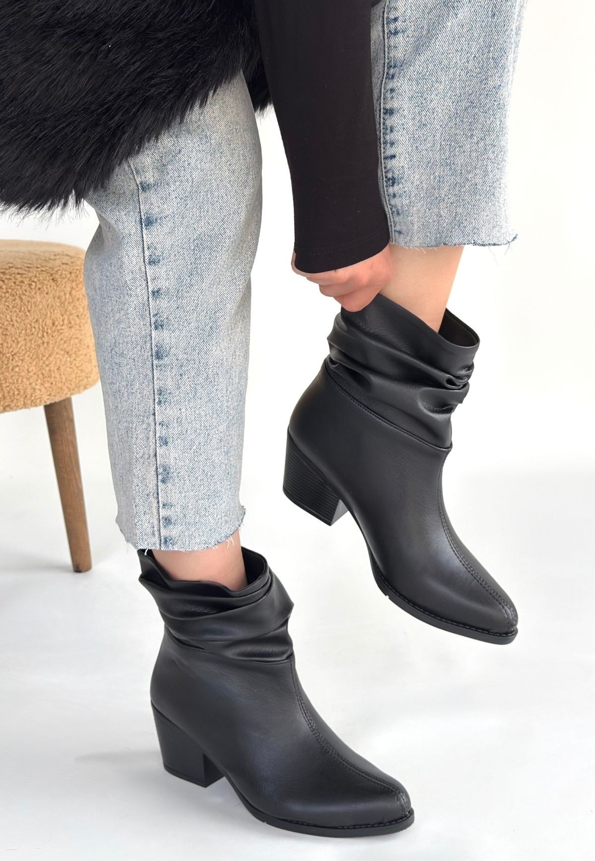 Lukana Siyah Cilt Topuklu Körüklü Bot - Lisinya