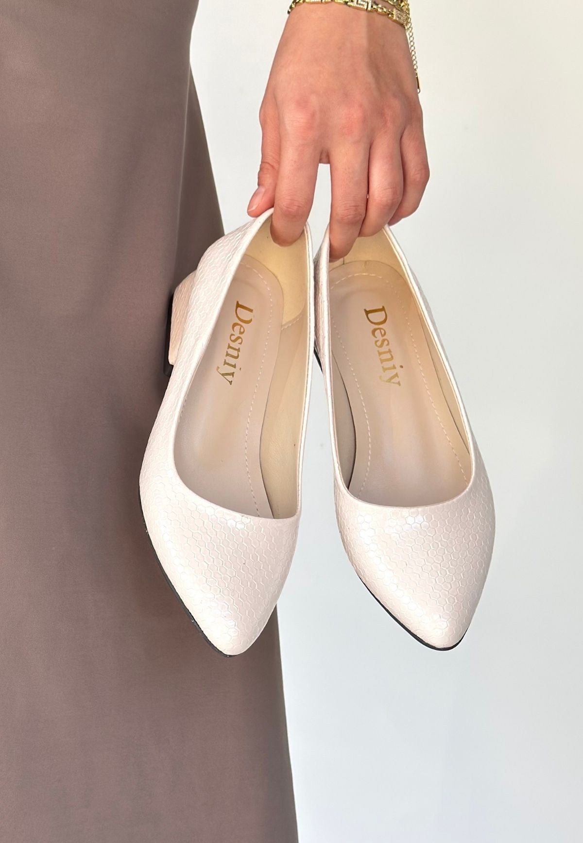 Nitya Bej Baskılı Rugan Topuklu Ayakkabı - Lisinya