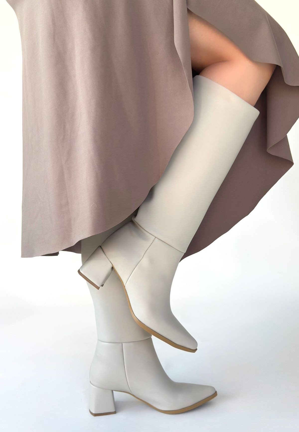 Roksa Ten Cilt Topuklu Çizme - Lisinya