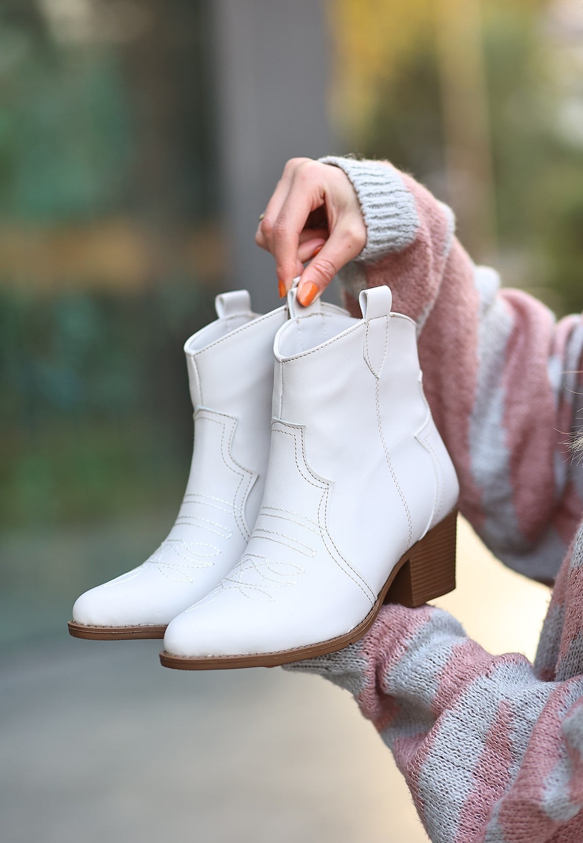 Akver Bej Cilt Topuklu Bot - Lisinya