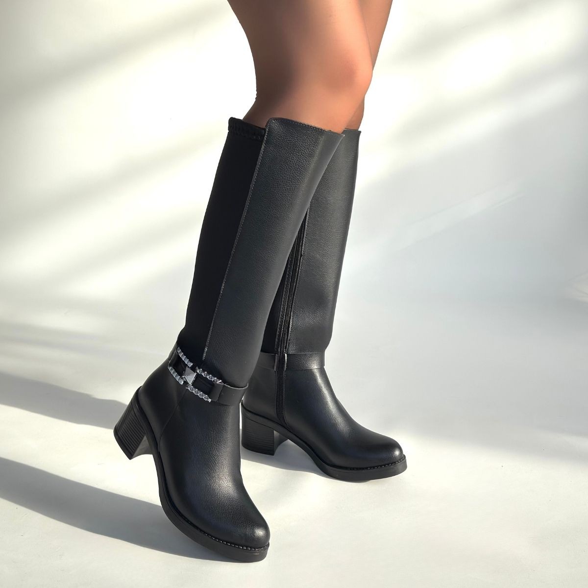 Emrat Siyah Cilt Topuklu Çizme - Lisinya