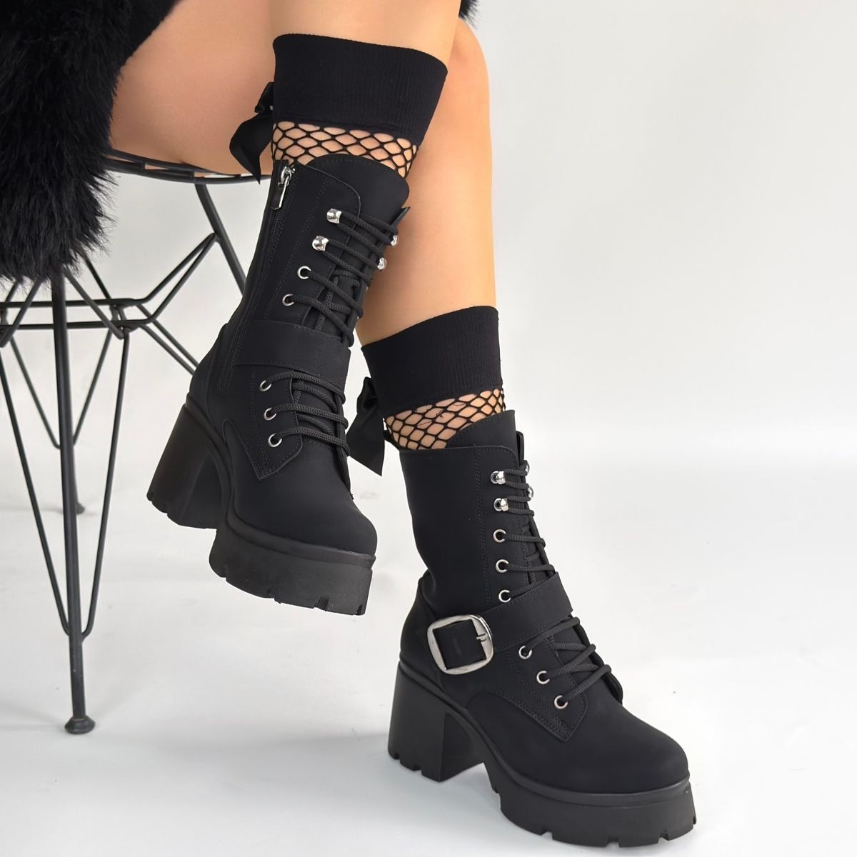 Linma Siyah Nubuk Bağcıklı Topuklu Bot - Lisinya