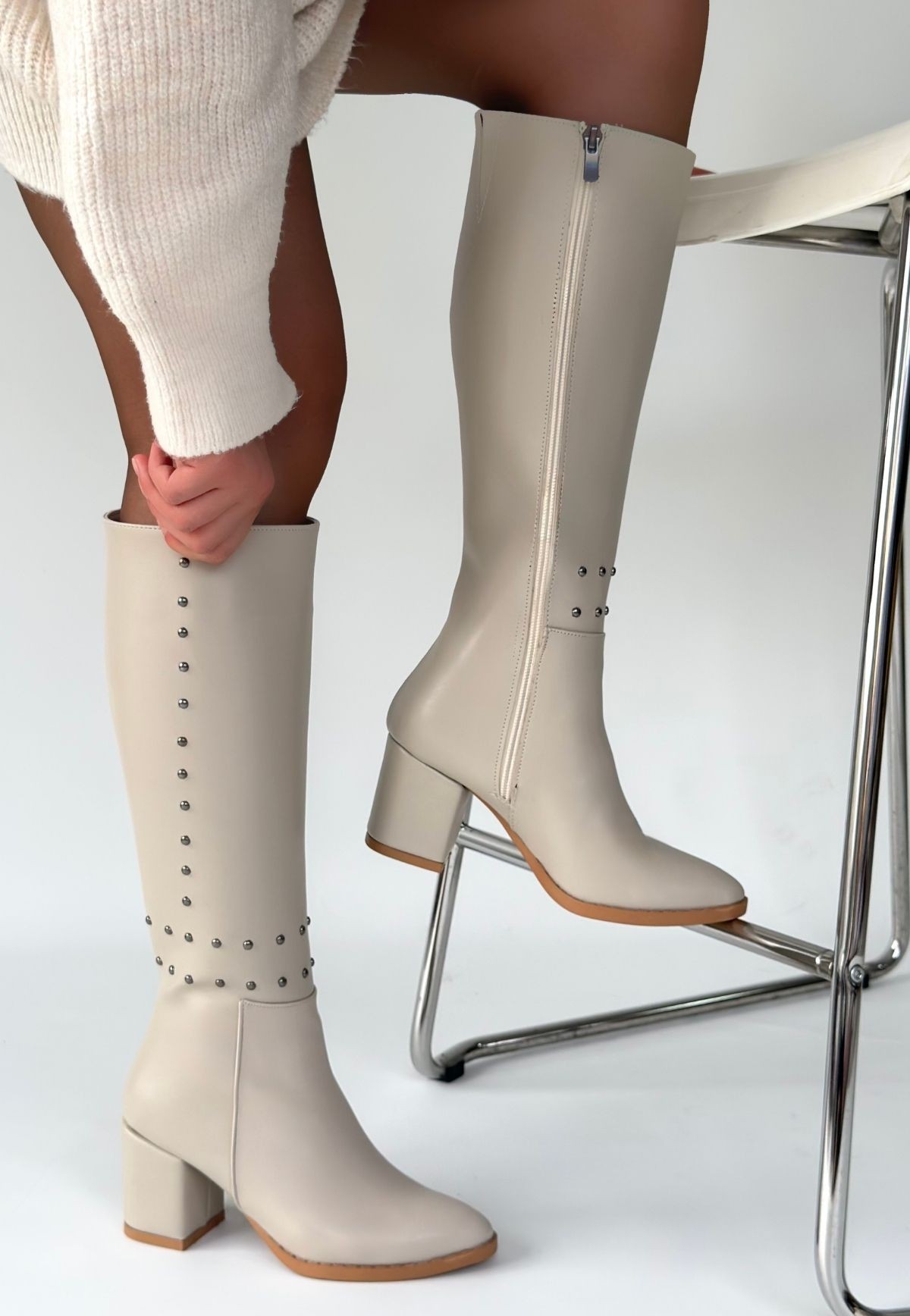 Tiyan Bej Cilt Topuklu Çizme - Lisinya