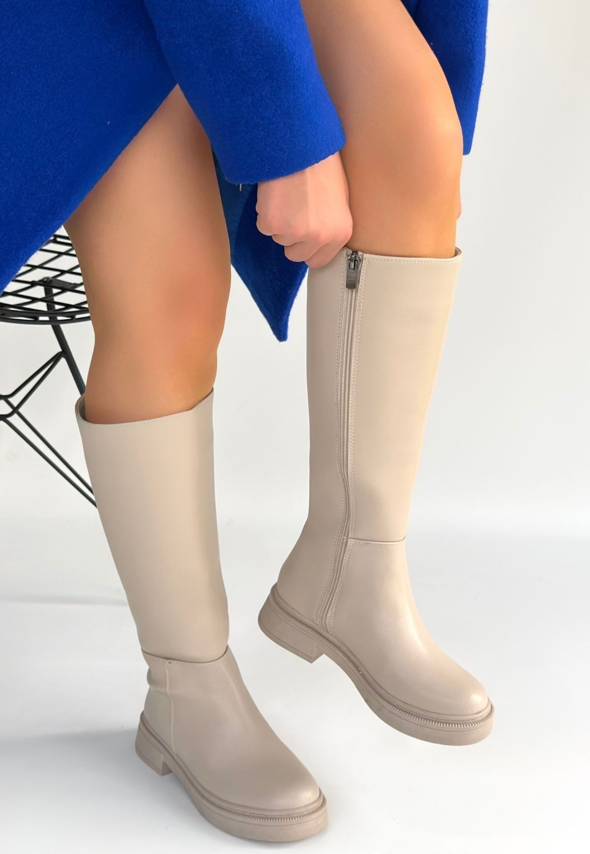 Esni Bej Cilt Çizme - Lisinya